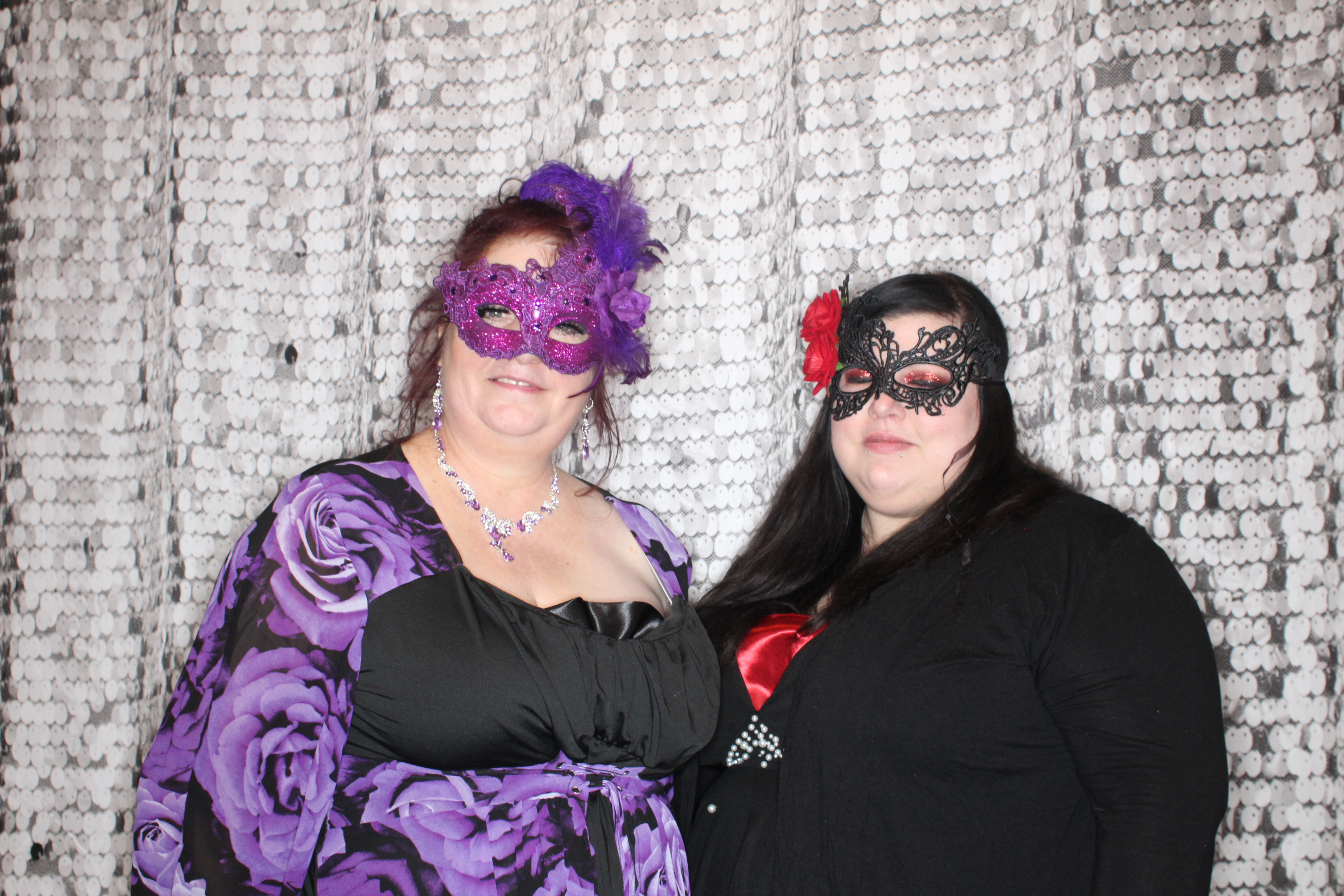 Doubletree Holiday Party | View more photos from the event at gallery.photoboothbillings.com/u/PhotoBoothBillings/Doubletree-Holiday-Party