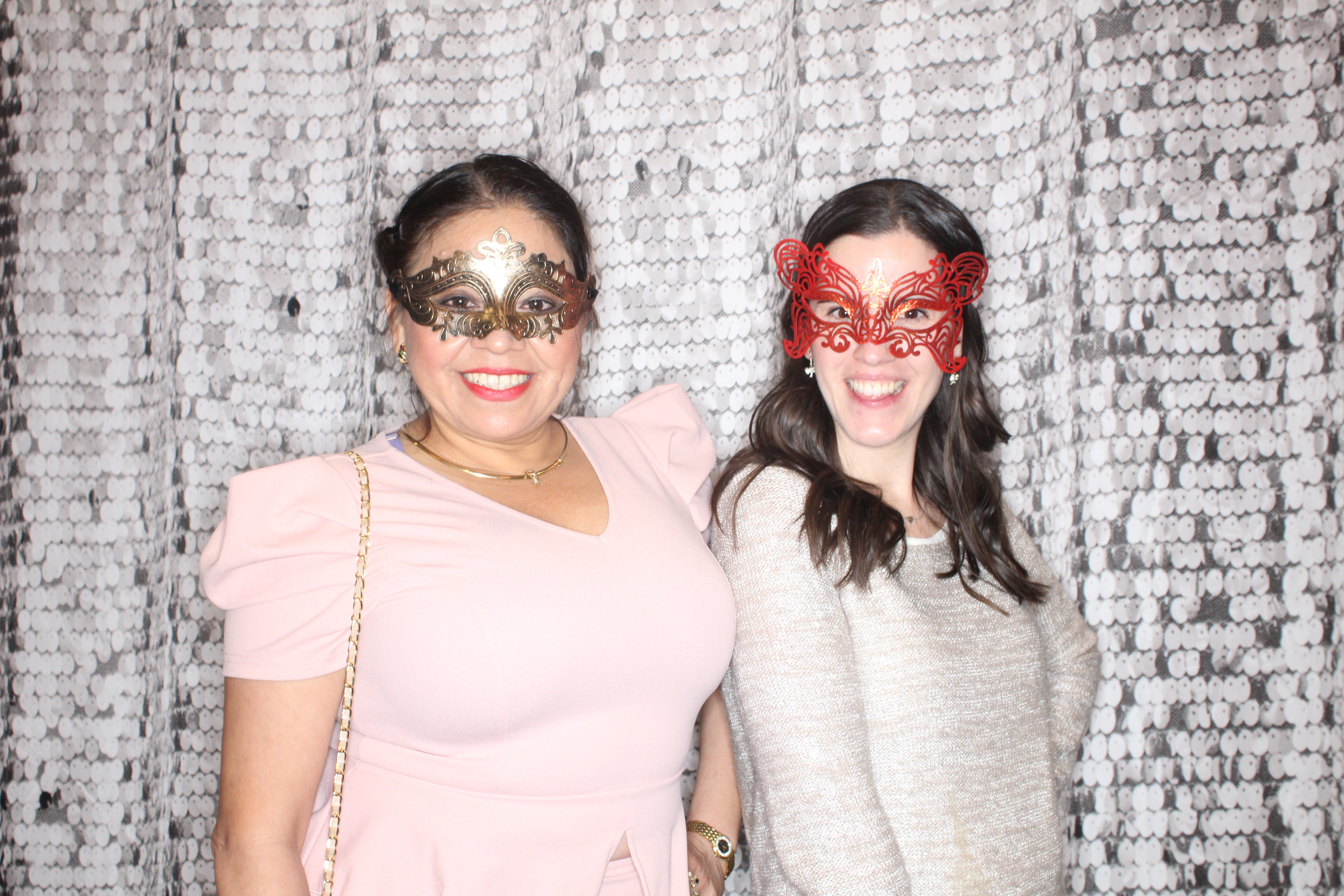 Doubletree Holiday Party | View more photos from the event at gallery.photoboothbillings.com/u/PhotoBoothBillings/Doubletree-Holiday-Party