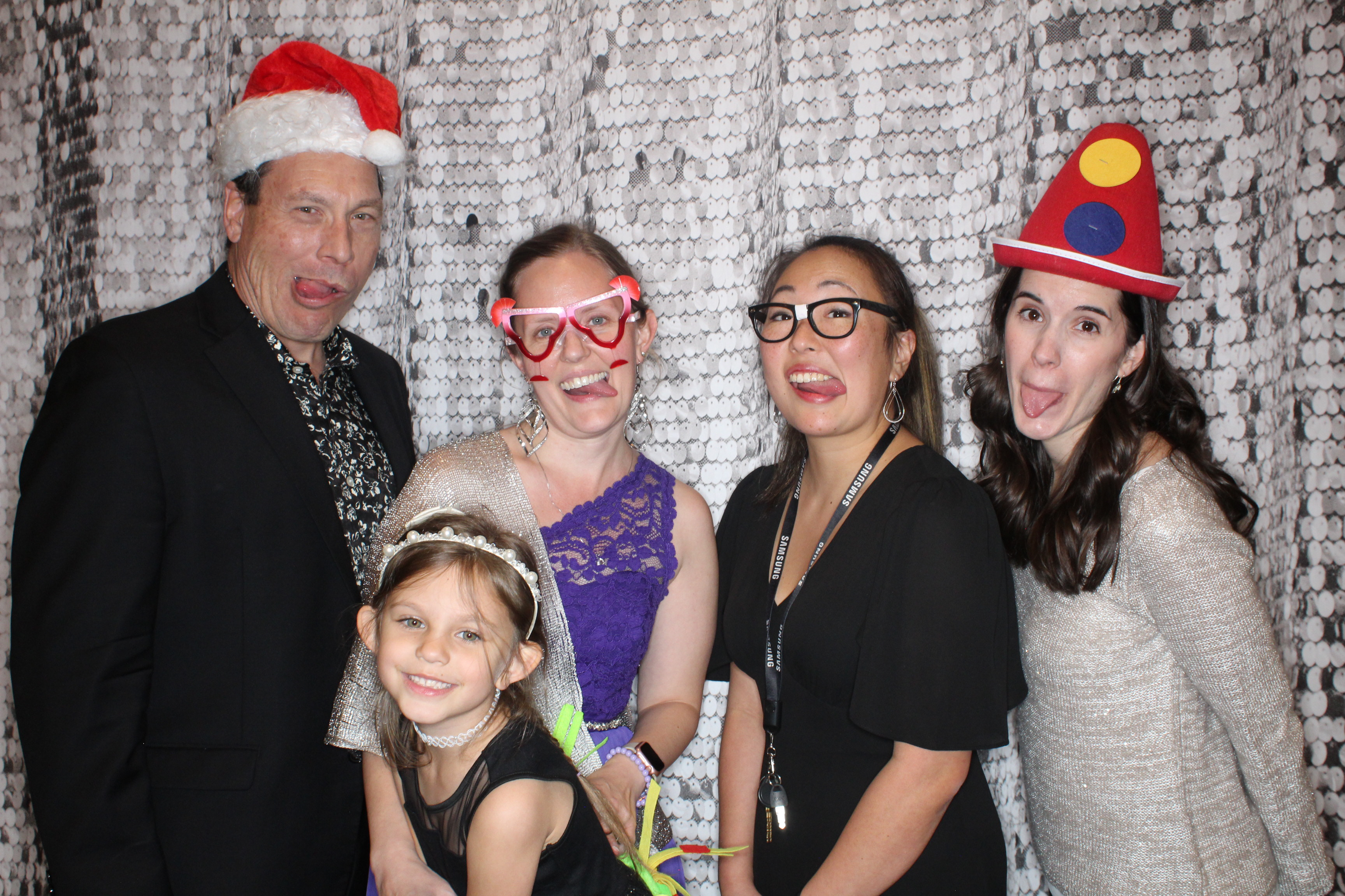 Doubletree Holiday Party | View more photos from the event at gallery.photoboothbillings.com/u/PhotoBoothBillings/Doubletree-Holiday-Party