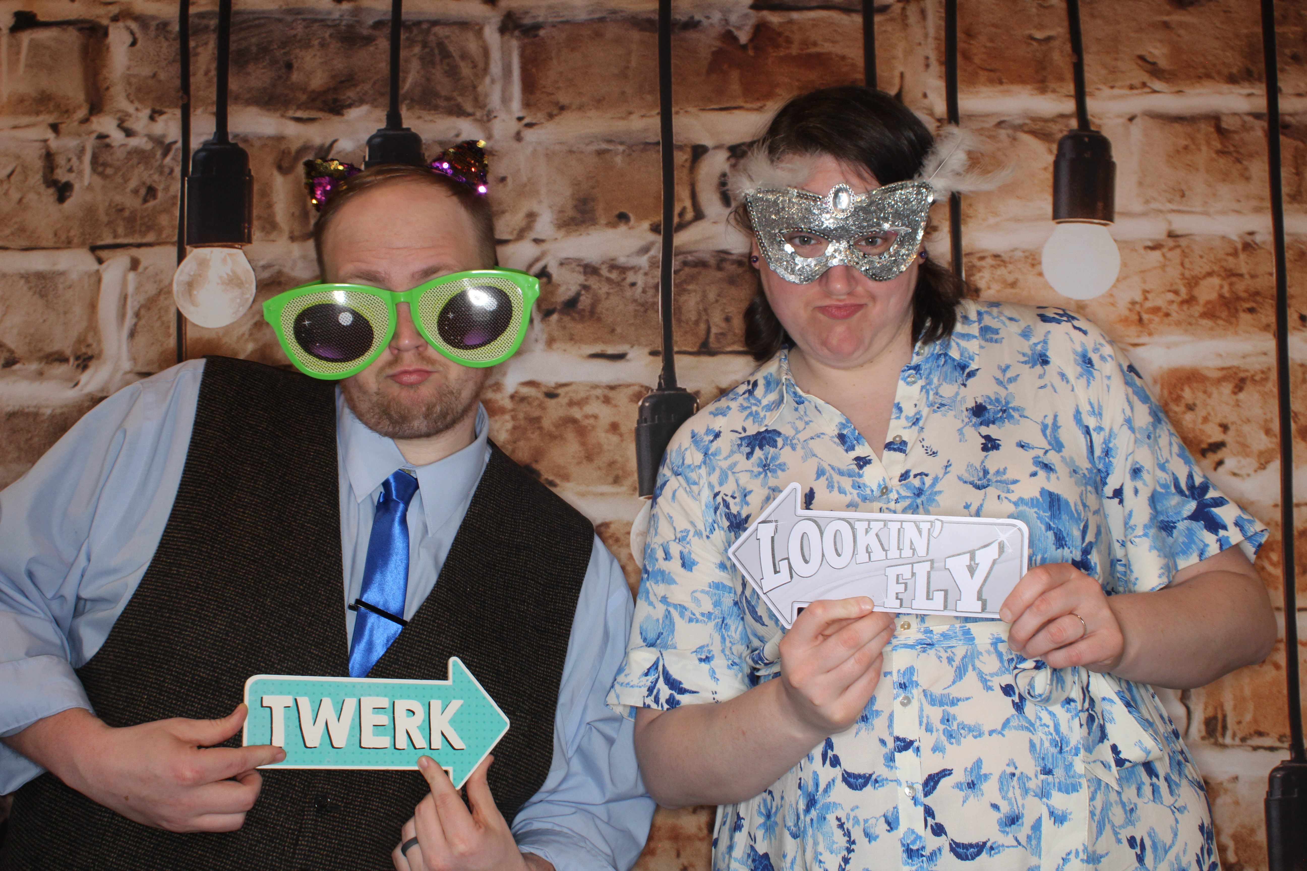 Elyse and Nate's Wedding | View more photos from the event at gallery.photoboothbillings.com/u/PhotoBoothBillings/Elyse-and-Nates-Wedding