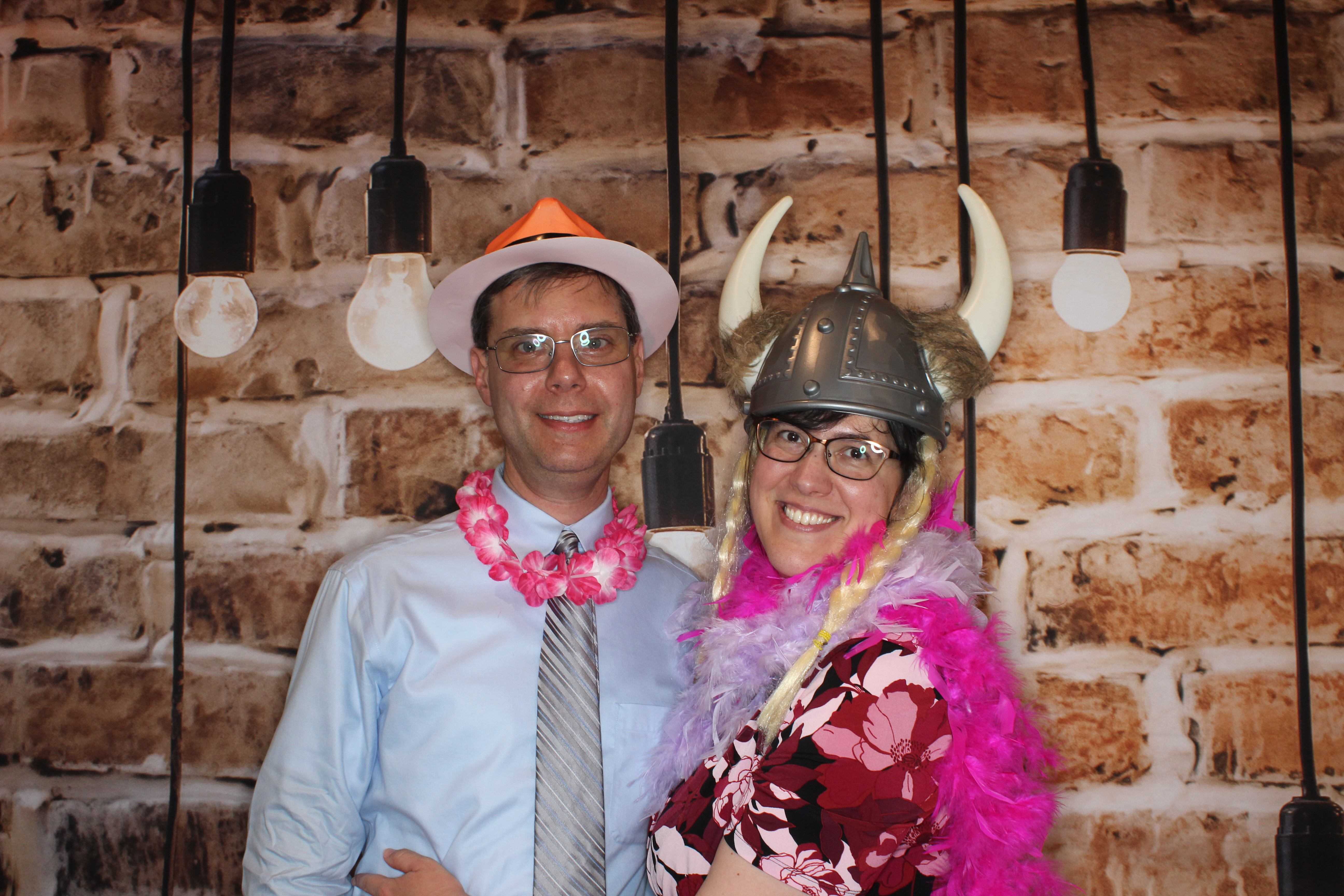 Elyse and Nate's Wedding | View more photos from the event at gallery.photoboothbillings.com/u/PhotoBoothBillings/Elyse-and-Nates-Wedding