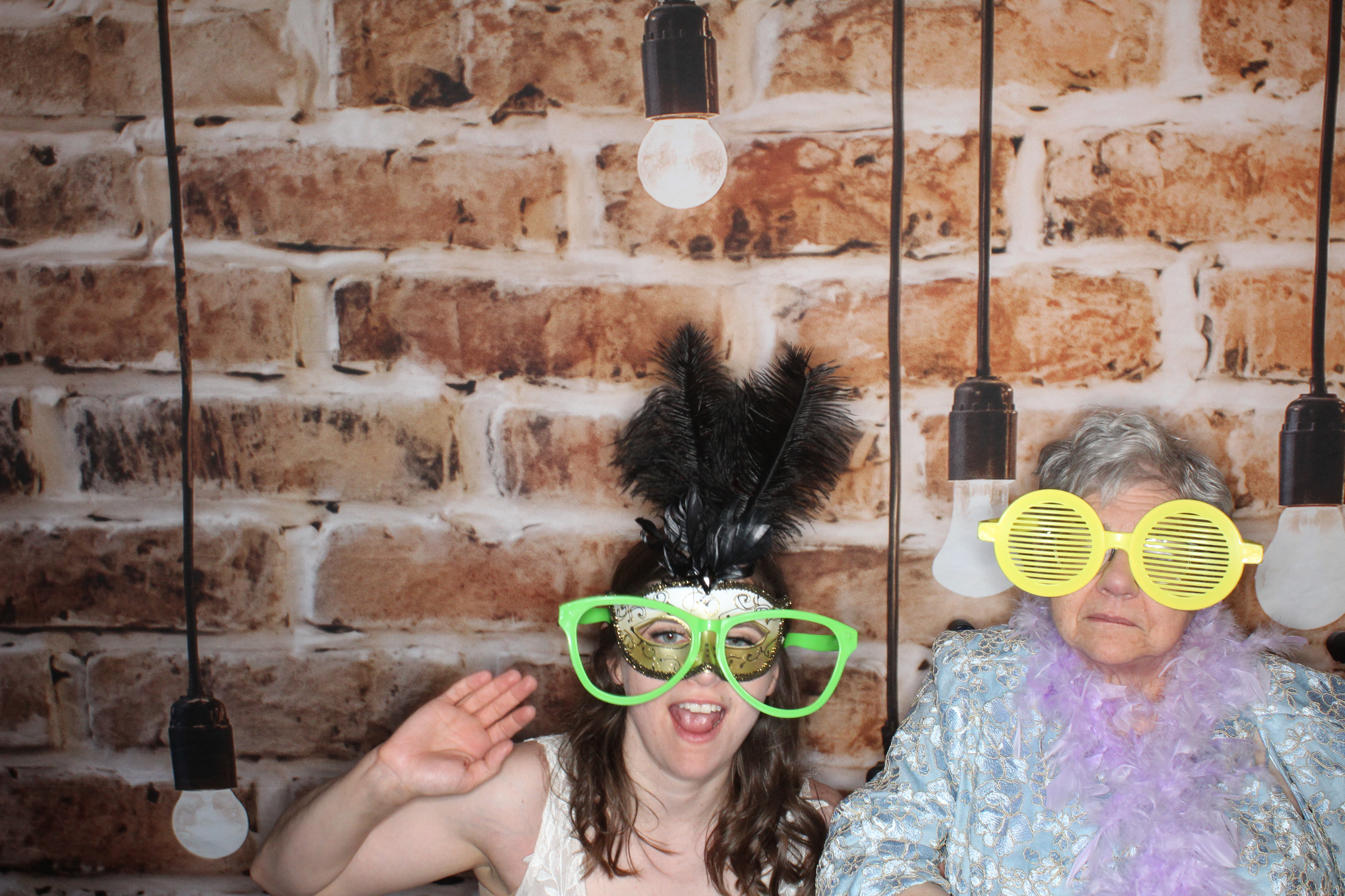 Elyse and Nate's Wedding | View more photos from the event at gallery.photoboothbillings.com/u/PhotoBoothBillings/Elyse-and-Nates-Wedding