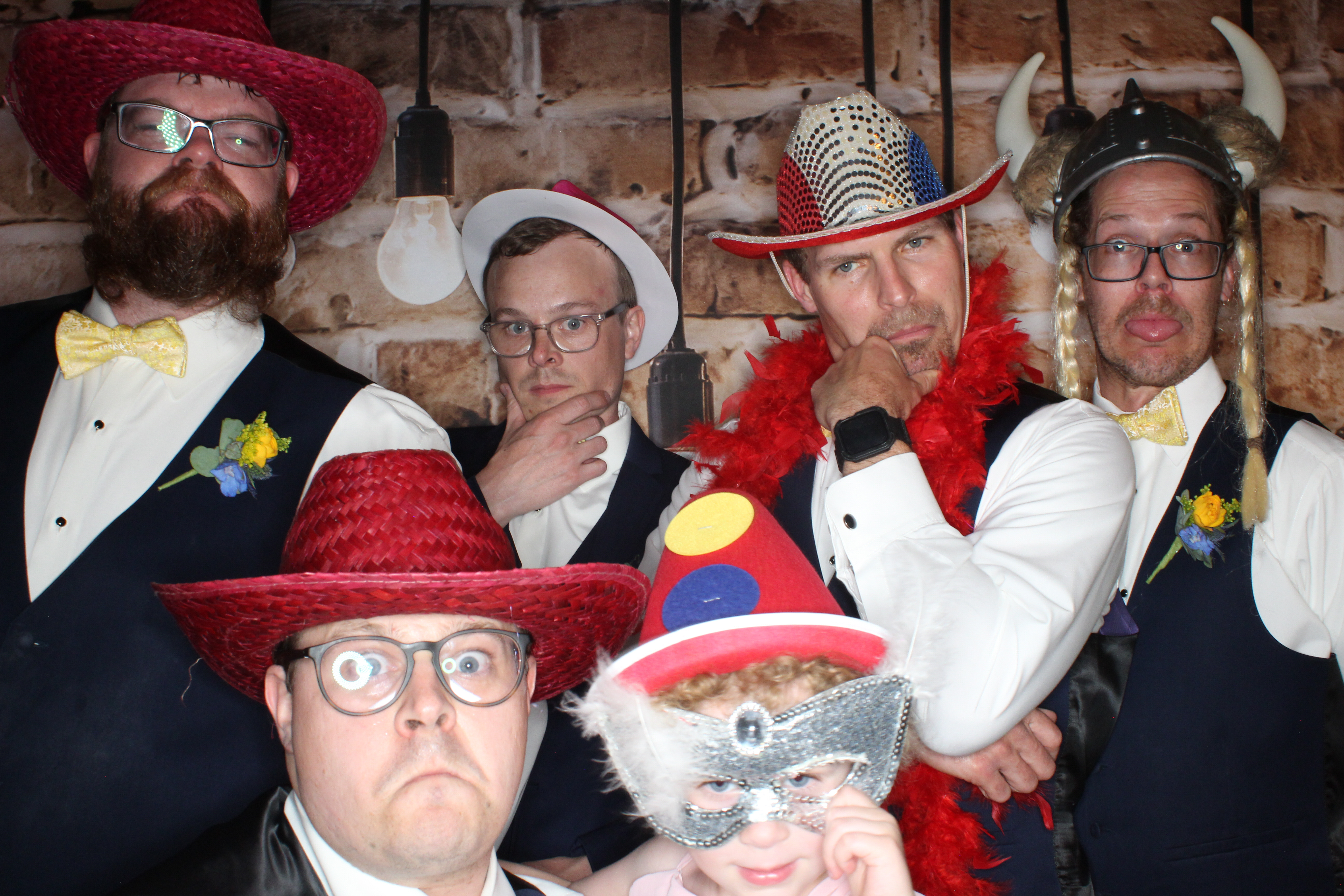 Elyse and Nate's Wedding | View more photos from the event at gallery.photoboothbillings.com/u/PhotoBoothBillings/Elyse-and-Nates-Wedding