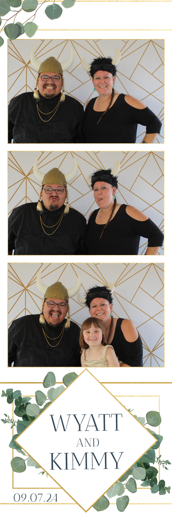 Kimmy and Wyatt's Wedding | View more photos from the event at gallery.photoboothbillings.com/u/PhotoBoothBillings/Kimmy-and-Wyatts-Wedding