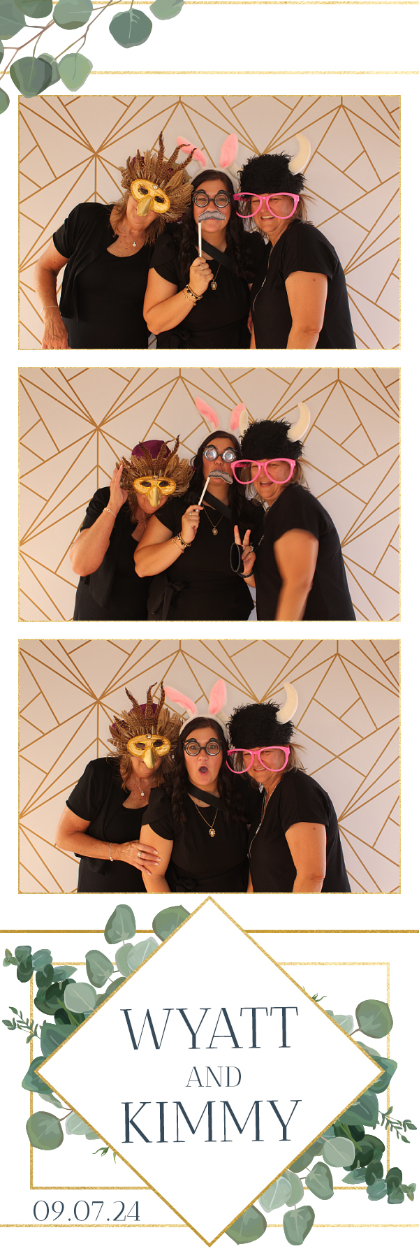 Kimmy and Wyatt's Wedding | View more photos from the event at gallery.photoboothbillings.com/u/PhotoBoothBillings/Kimmy-and-Wyatts-Wedding