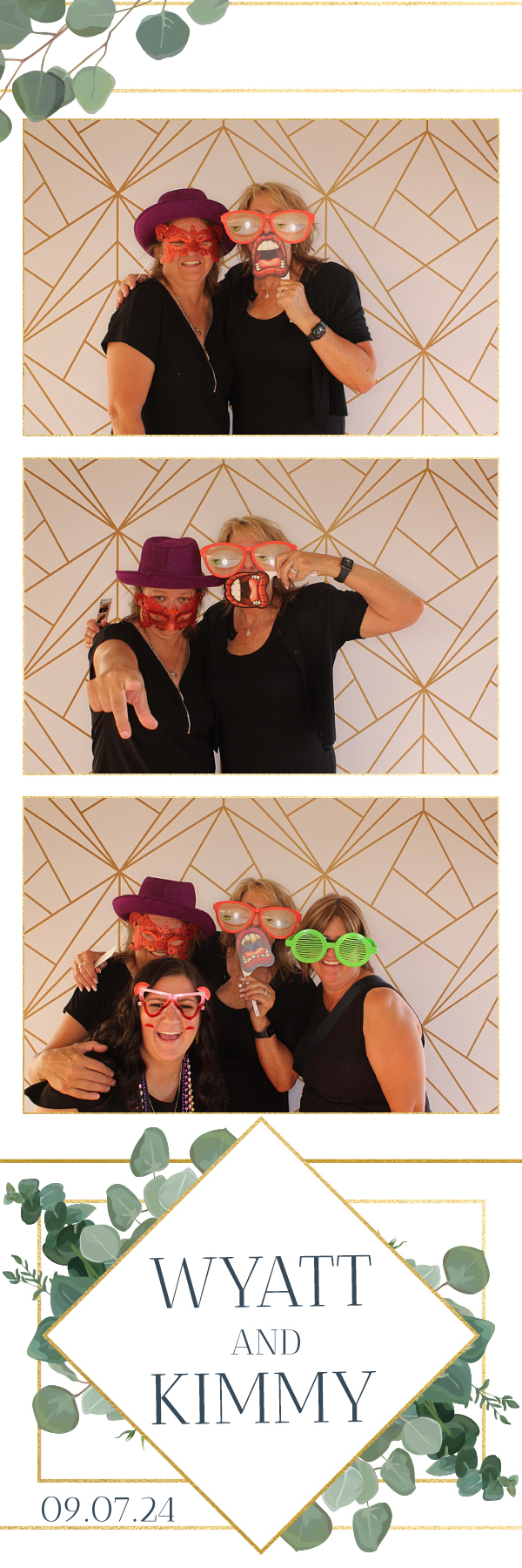 Kimmy and Wyatt's Wedding | View more photos from the event at gallery.photoboothbillings.com/u/PhotoBoothBillings/Kimmy-and-Wyatts-Wedding