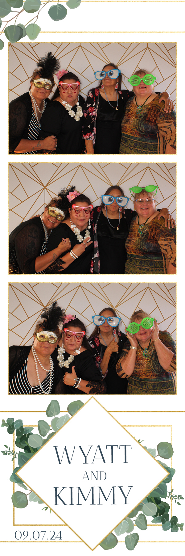 Kimmy and Wyatt's Wedding | View more photos from the event at gallery.photoboothbillings.com/u/PhotoBoothBillings/Kimmy-and-Wyatts-Wedding
