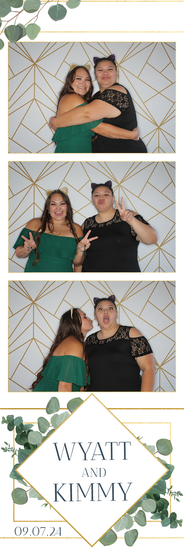 Kimmy and Wyatt's Wedding | View more photos from the event at gallery.photoboothbillings.com/u/PhotoBoothBillings/Kimmy-and-Wyatts-Wedding