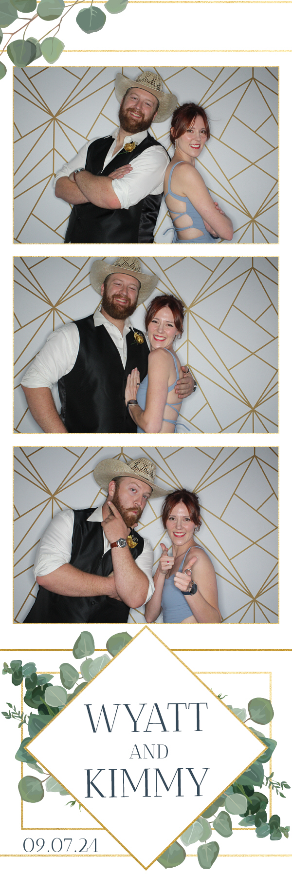 Kimmy and Wyatt's Wedding | View more photos from the event at gallery.photoboothbillings.com/u/PhotoBoothBillings/Kimmy-and-Wyatts-Wedding