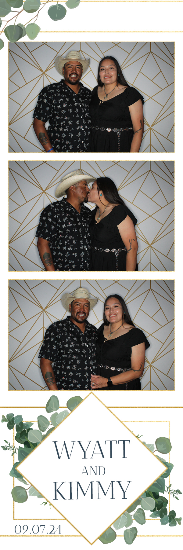 Kimmy and Wyatt's Wedding | View more photos from the event at gallery.photoboothbillings.com/u/PhotoBoothBillings/Kimmy-and-Wyatts-Wedding