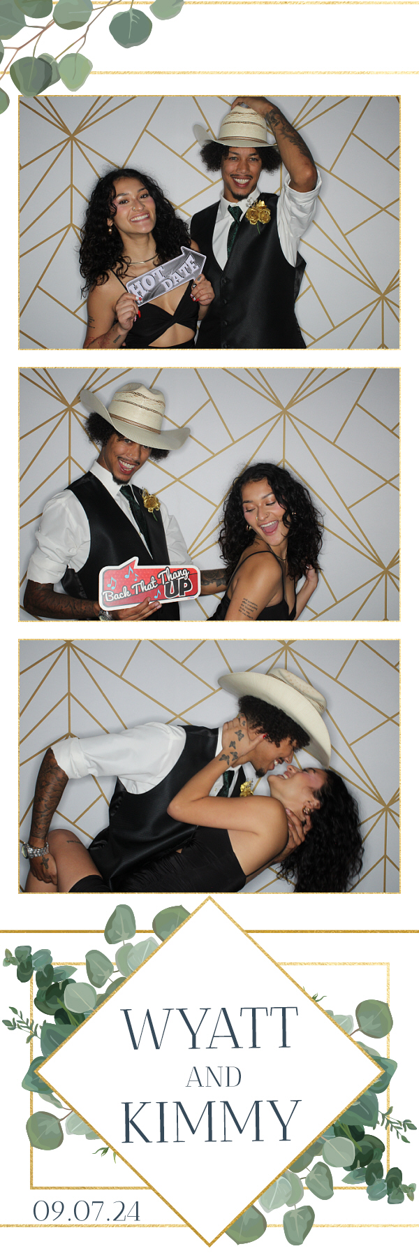 Kimmy and Wyatt's Wedding | View more photos from the event at gallery.photoboothbillings.com/u/PhotoBoothBillings/Kimmy-and-Wyatts-Wedding