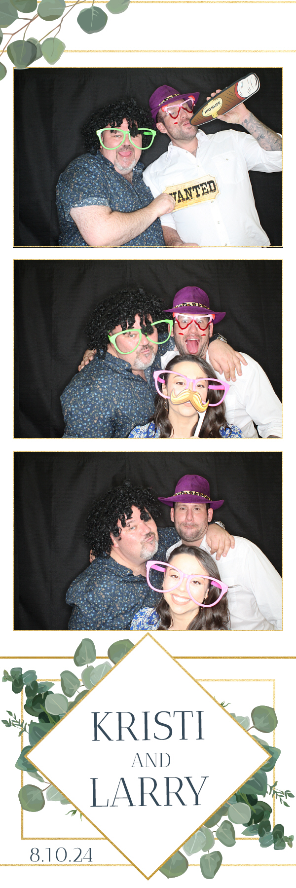Larry and Kristi's Wedding | View more photos from the event at gallery.photoboothbillings.com/u/PhotoBoothBillings/Larry-and-Kristis-Wedding