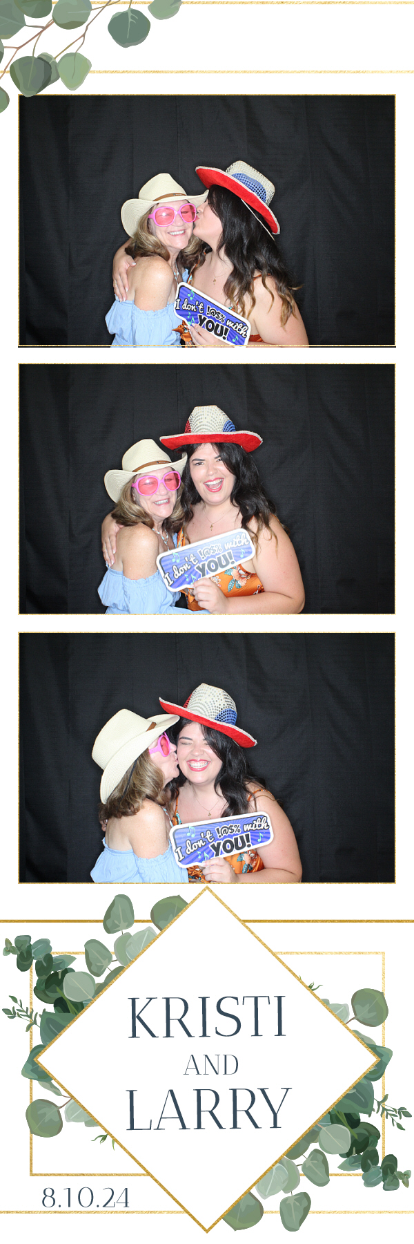 Larry and Kristi's Wedding | View more photos from the event at gallery.photoboothbillings.com/u/PhotoBoothBillings/Larry-and-Kristis-Wedding
