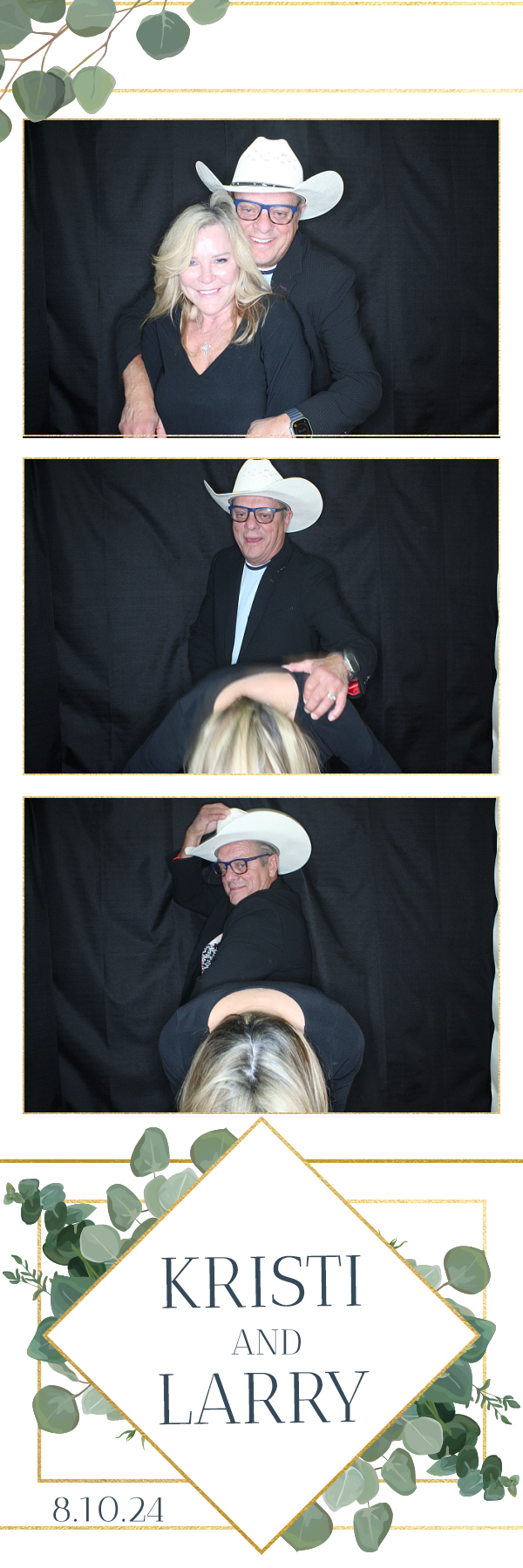 Larry and Kristi's Wedding | View more photos from the event at gallery.photoboothbillings.com/u/PhotoBoothBillings/Larry-and-Kristis-Wedding