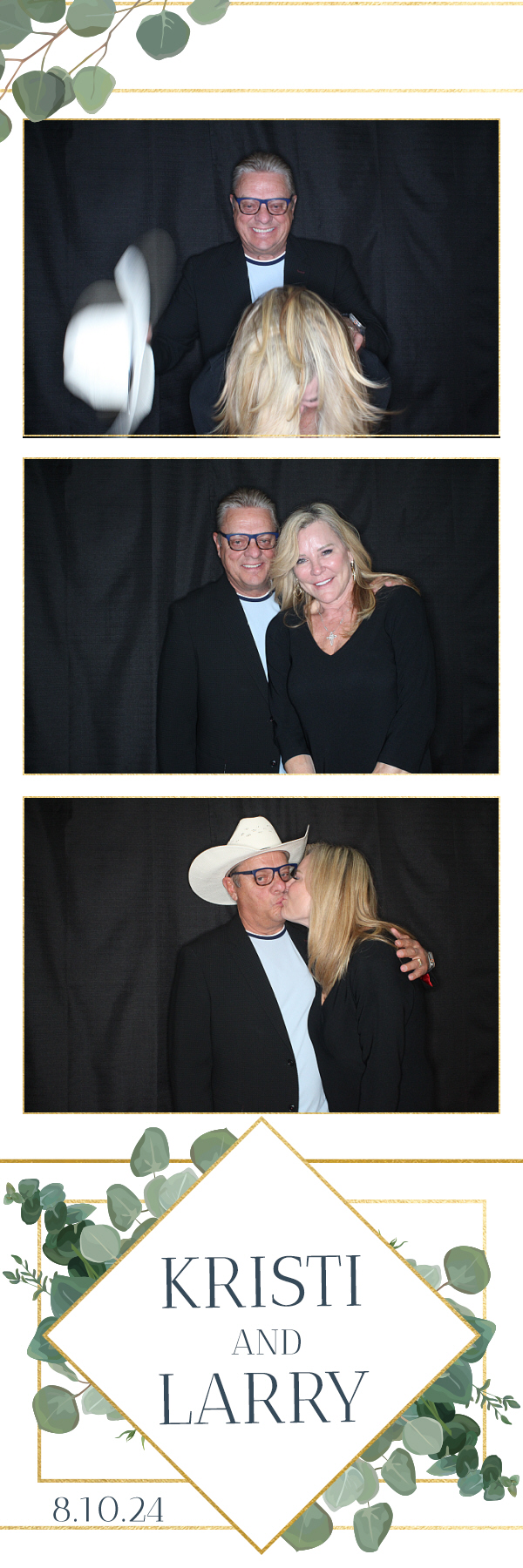 Larry and Kristi's Wedding | View more photos from the event at gallery.photoboothbillings.com/u/PhotoBoothBillings/Larry-and-Kristis-Wedding