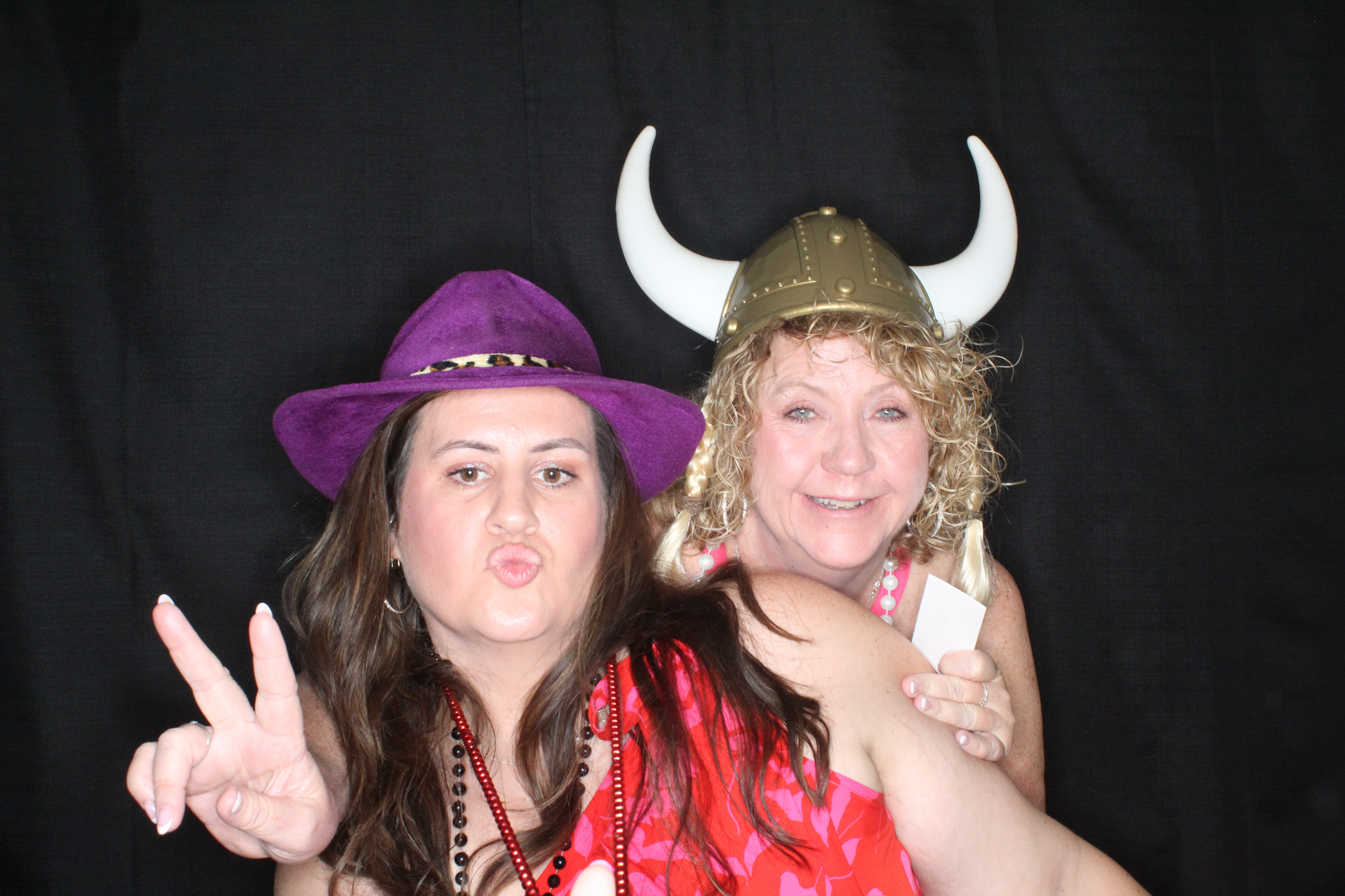 Larry and Kristi's Wedding | View more photos from the event at gallery.photoboothbillings.com/u/PhotoBoothBillings/Larry-and-Kristis-Wedding