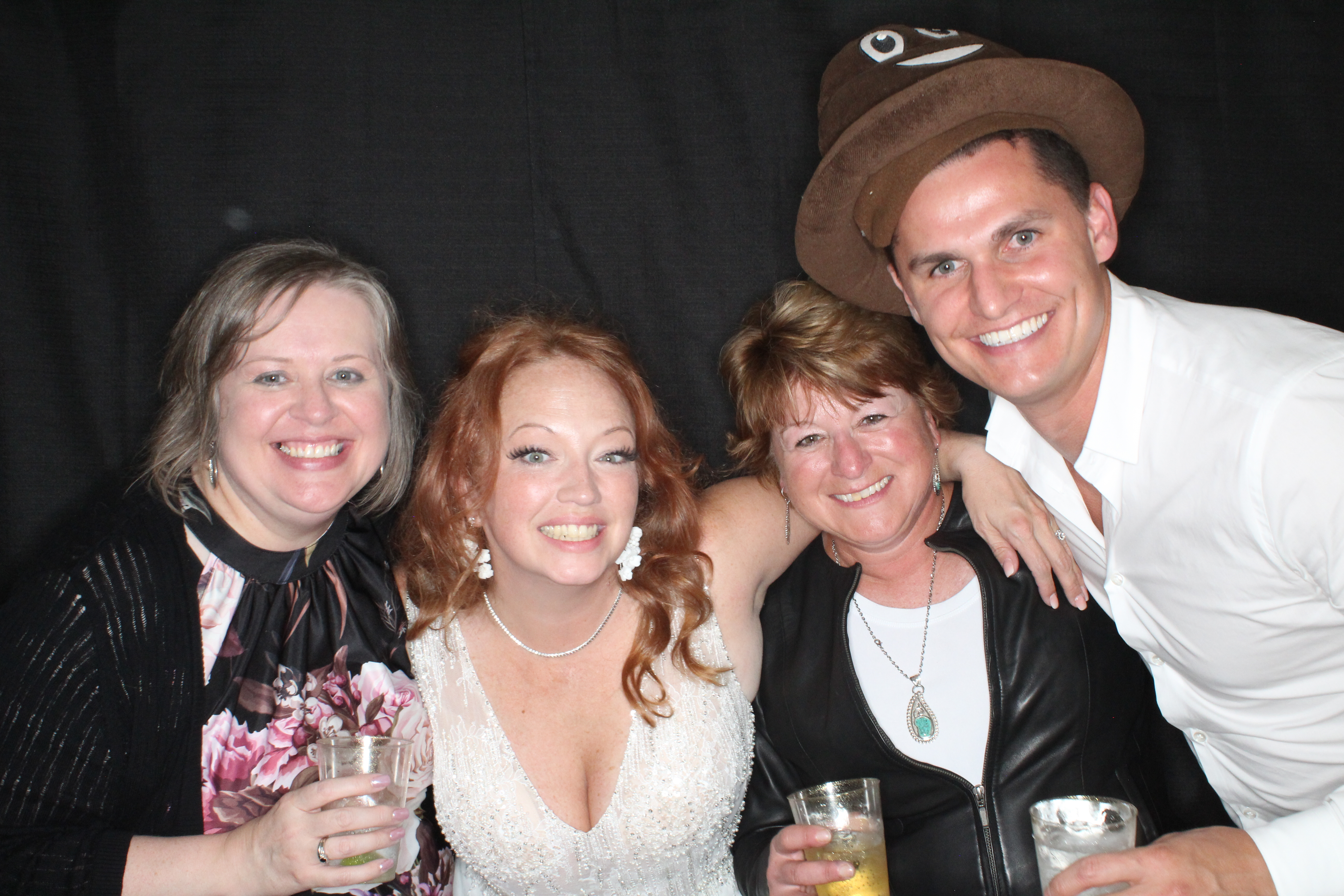 Larry and Kristi's Wedding | View more photos from the event at gallery.photoboothbillings.com/u/PhotoBoothBillings/Larry-and-Kristis-Wedding