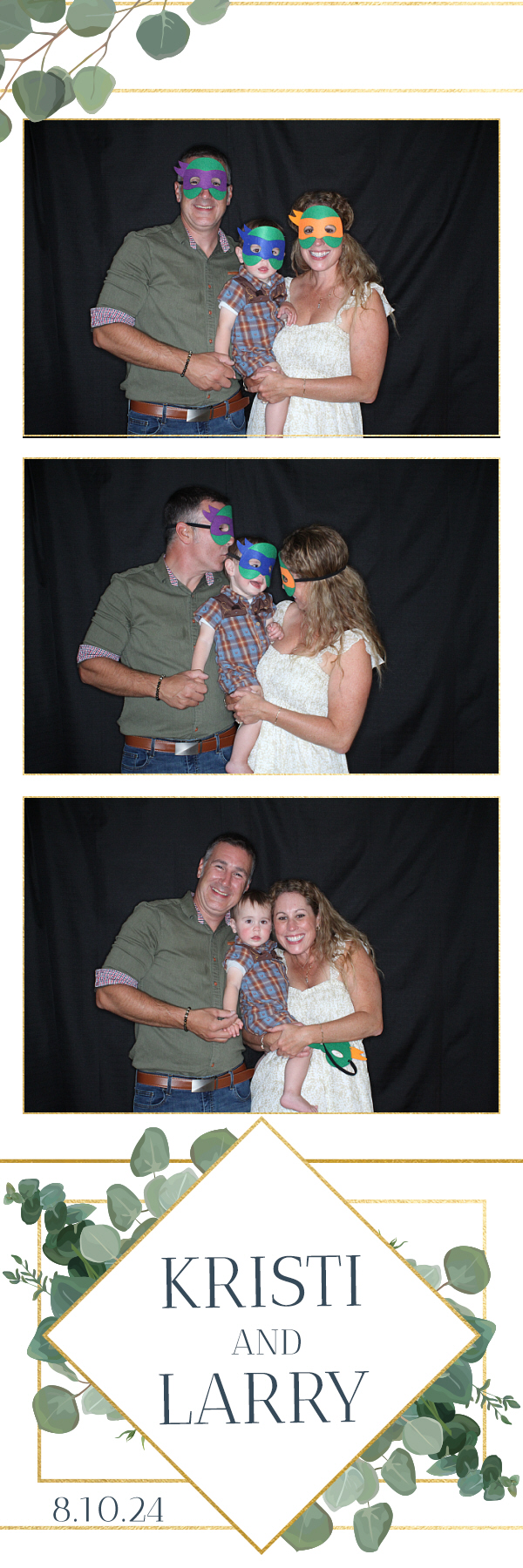 Larry and Kristi's Wedding | View more photos from the event at gallery.photoboothbillings.com/u/PhotoBoothBillings/Larry-and-Kristis-Wedding