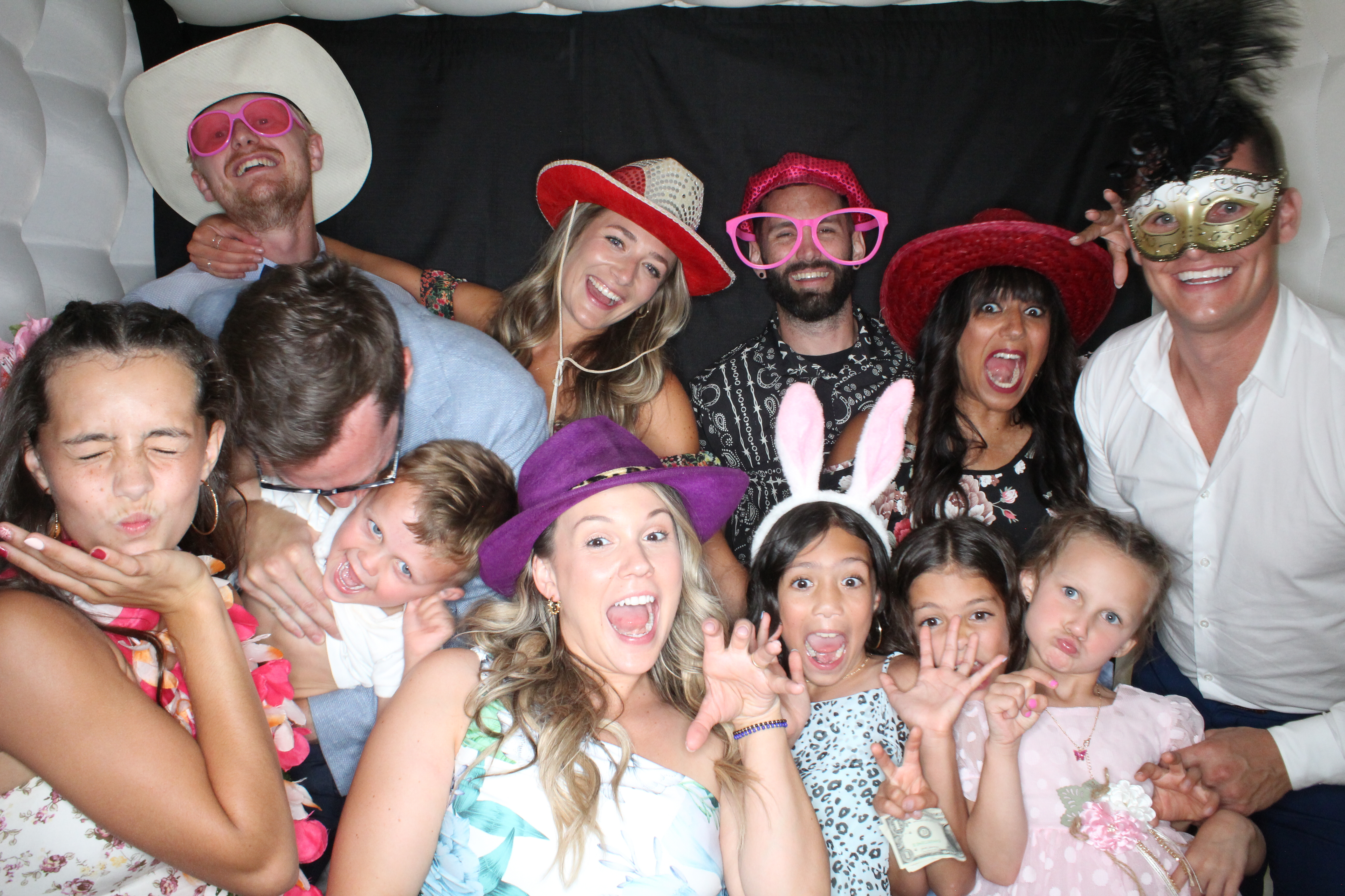 Larry and Kristi's Wedding | View more photos from the event at gallery.photoboothbillings.com/u/PhotoBoothBillings/Larry-and-Kristis-Wedding