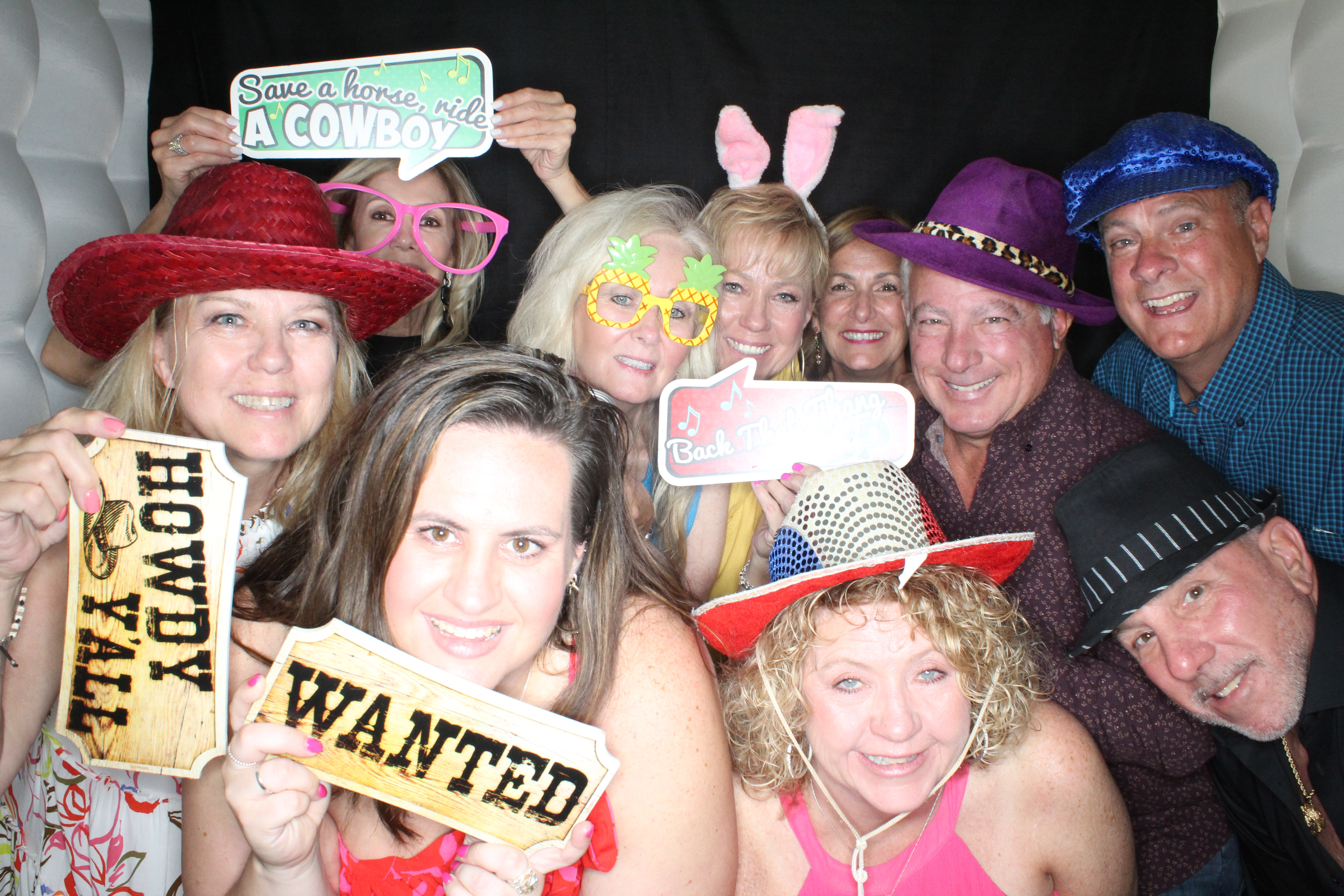 Larry and Kristi's Wedding | View more photos from the event at gallery.photoboothbillings.com/u/PhotoBoothBillings/Larry-and-Kristis-Wedding