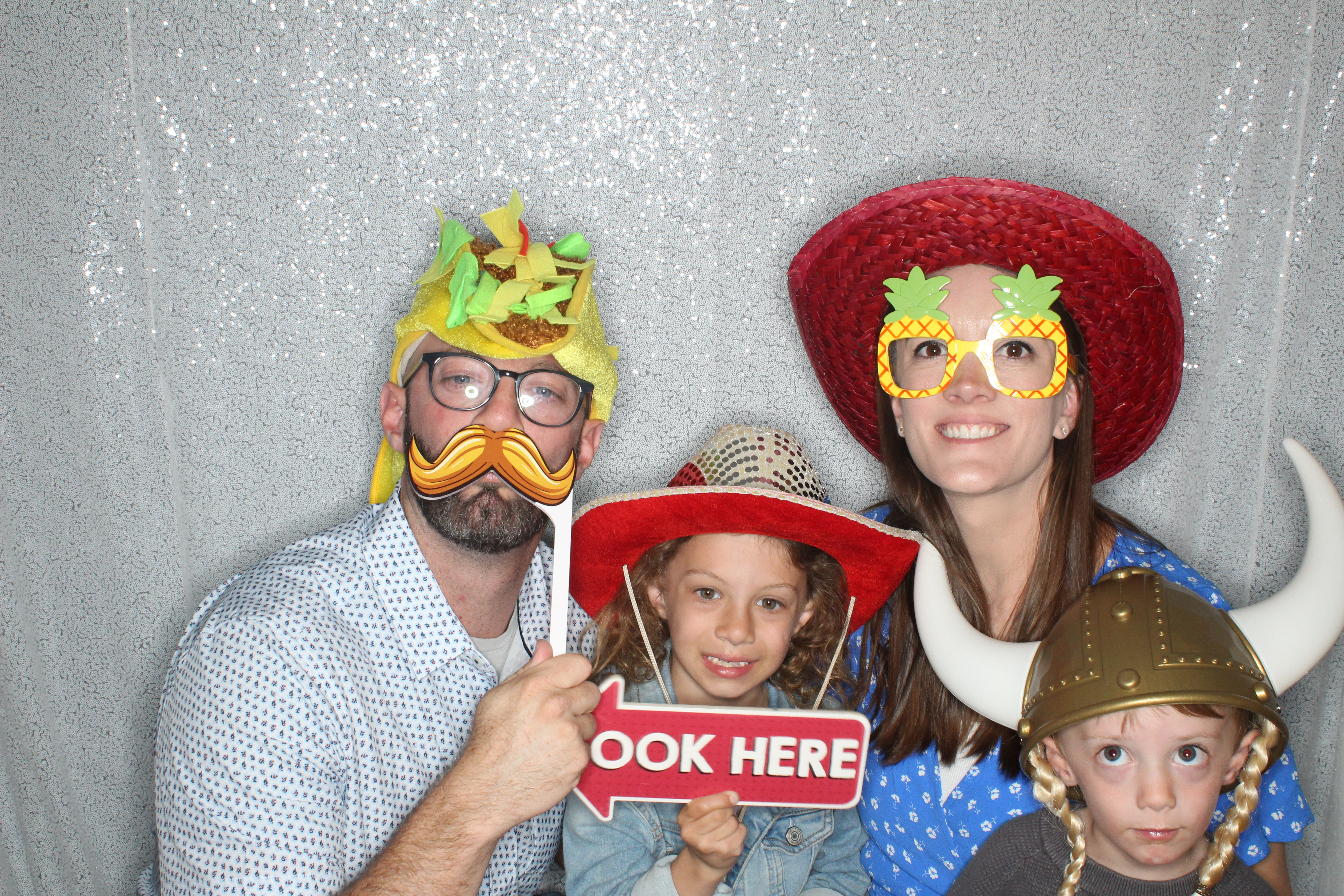 Melissa and Zack's Wedding | View more photos from the event at gallery.photoboothbillings.com/u/PhotoBoothBillings/Melissa-and-Zacks-Wedding