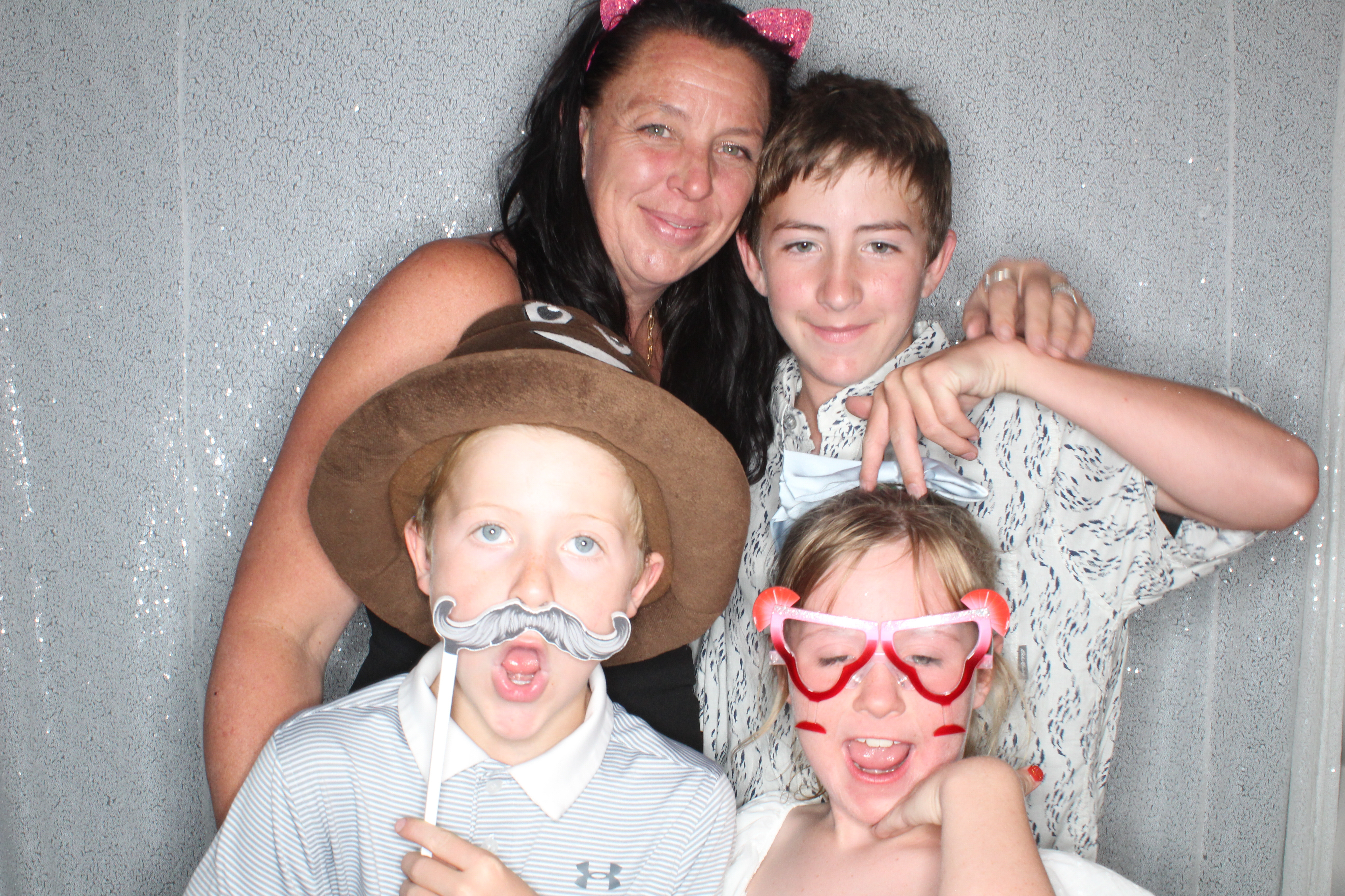 Melissa and Zack's Wedding | View more photos from the event at gallery.photoboothbillings.com/u/PhotoBoothBillings/Melissa-and-Zacks-Wedding