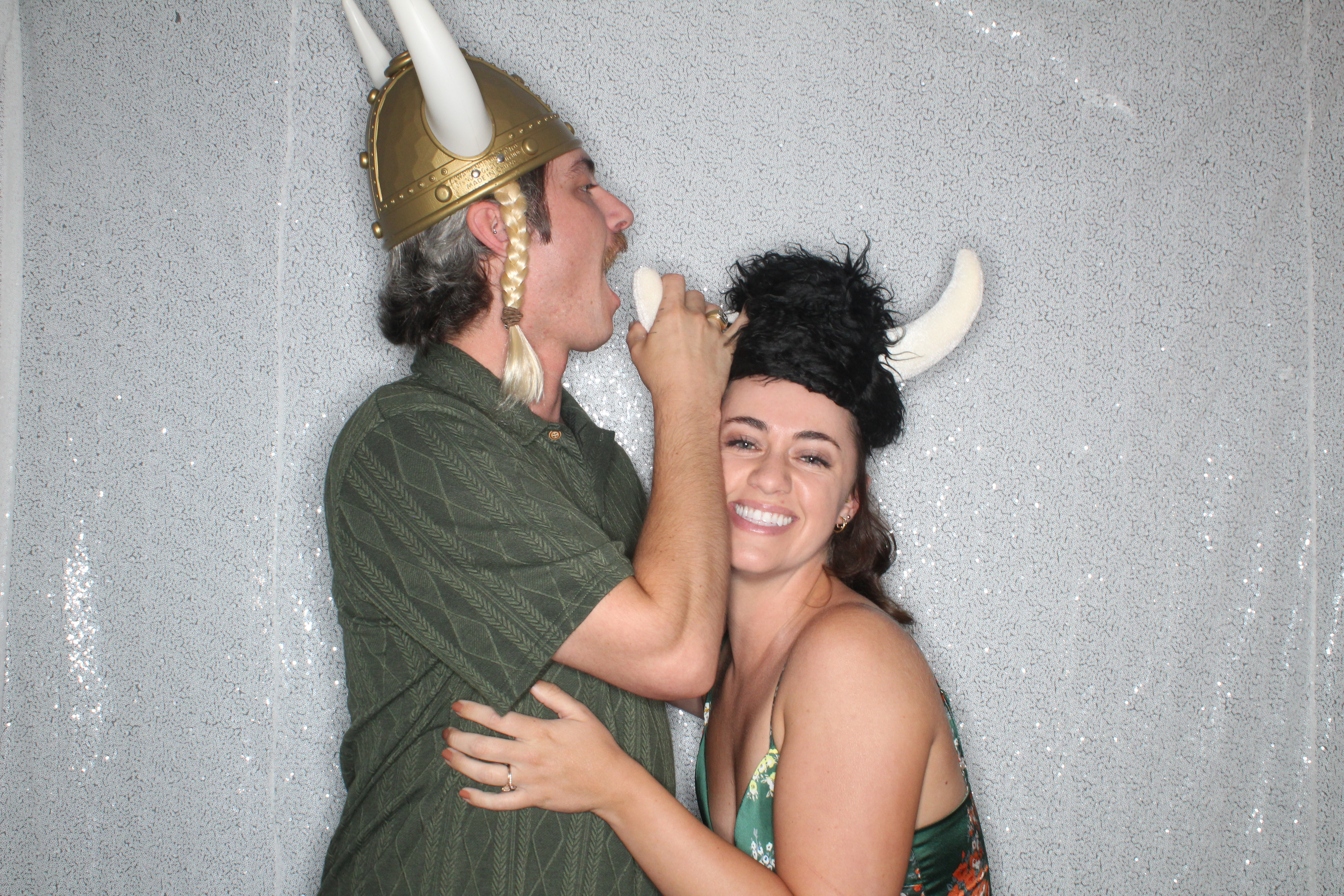 Melissa and Zack's Wedding | View more photos from the event at gallery.photoboothbillings.com/u/PhotoBoothBillings/Melissa-and-Zacks-Wedding