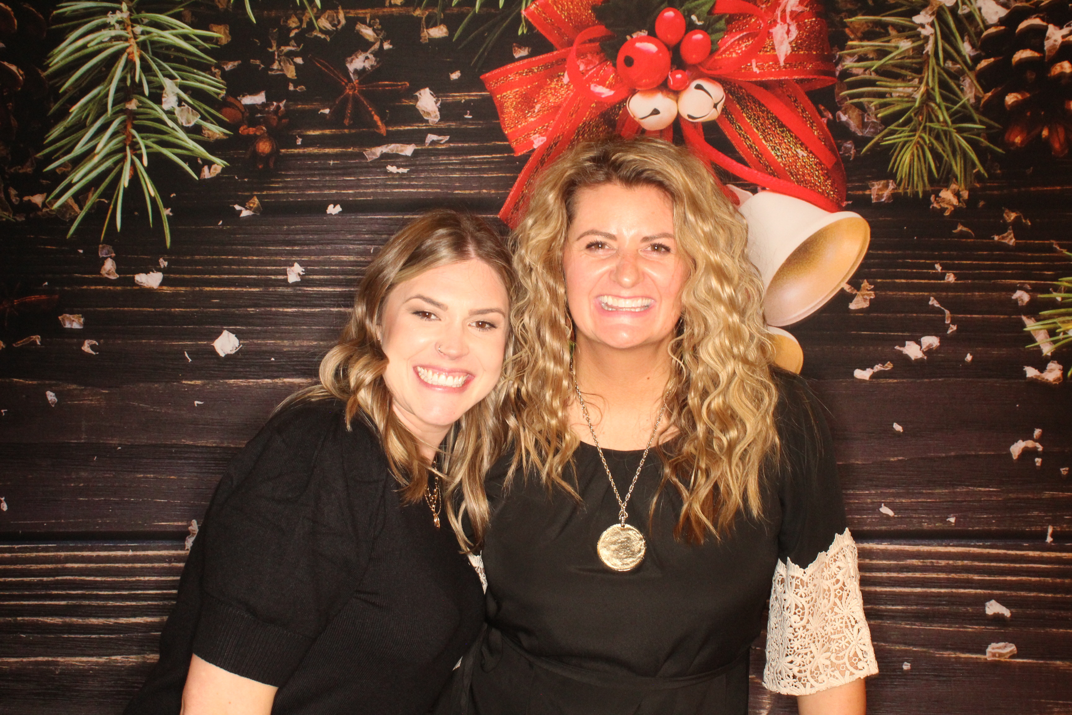 Par Montana Holiday Party | View more photos from the event at gallery.photoboothbillings.com/u/PhotoBoothBillings/Par-Montana-Holiday-Party