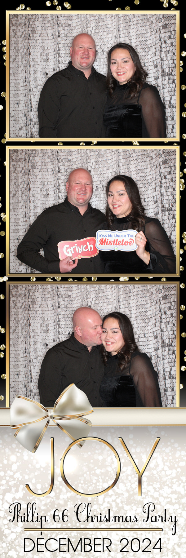 Phillips 66 Holiday Party | View more photos from the event at gallery.photoboothbillings.com/u/PhotoBoothBillings/Phillips-66-Holiday-Party