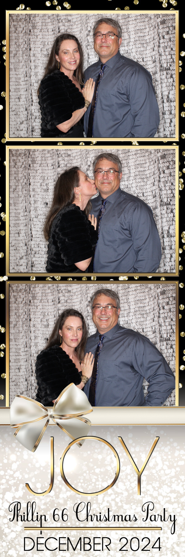 Phillips 66 Holiday Party | View more photos from the event at gallery.photoboothbillings.com/u/PhotoBoothBillings/Phillips-66-Holiday-Party