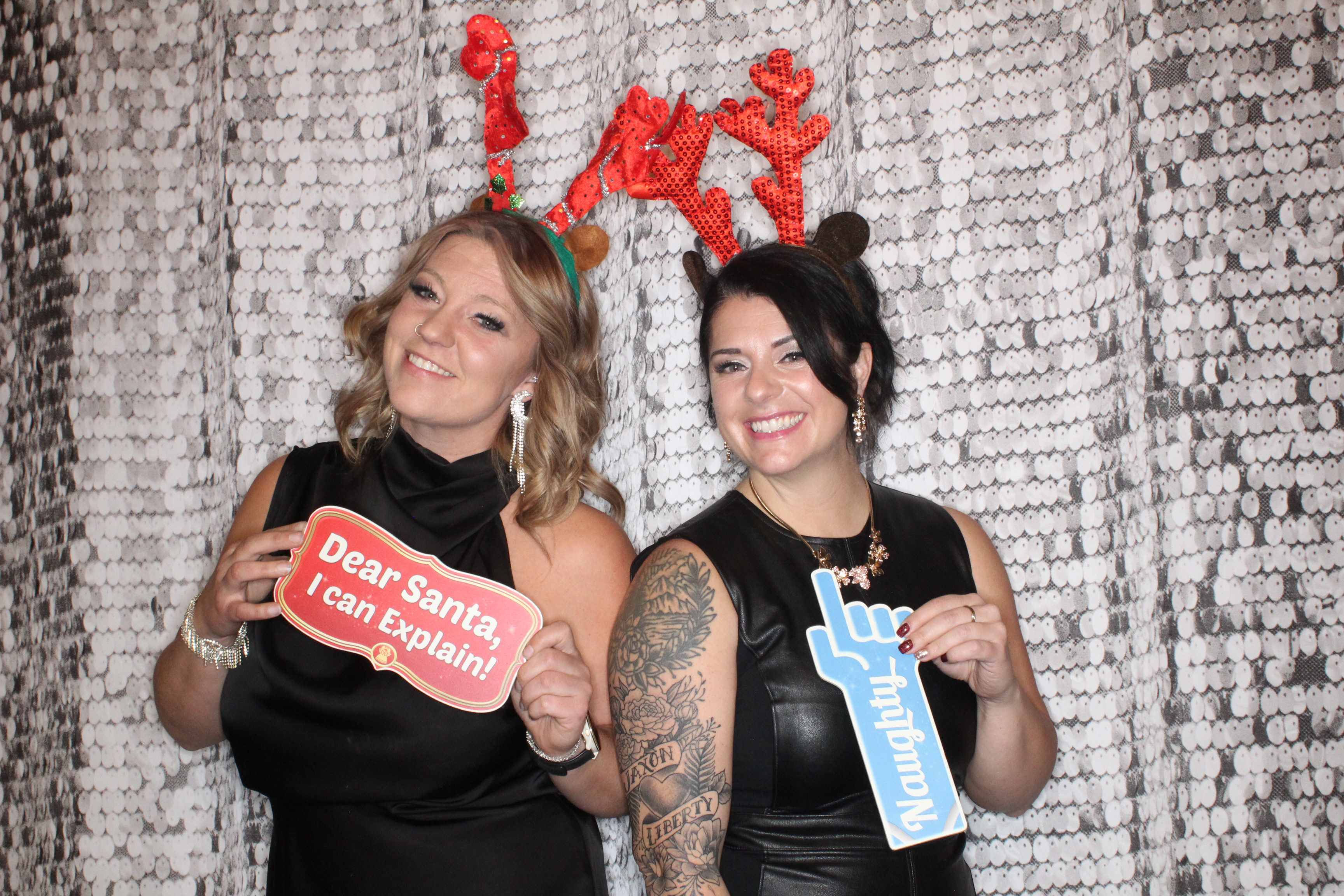 Phillips 66 Holiday Party | View more photos from the event at gallery.photoboothbillings.com/u/PhotoBoothBillings/Phillips-66-Holiday-Party