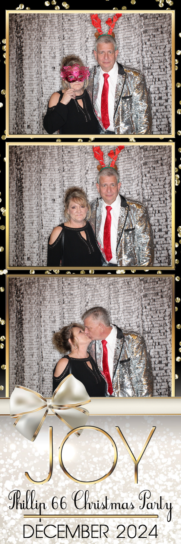 Phillips 66 Holiday Party | View more photos from the event at gallery.photoboothbillings.com/u/PhotoBoothBillings/Phillips-66-Holiday-Party