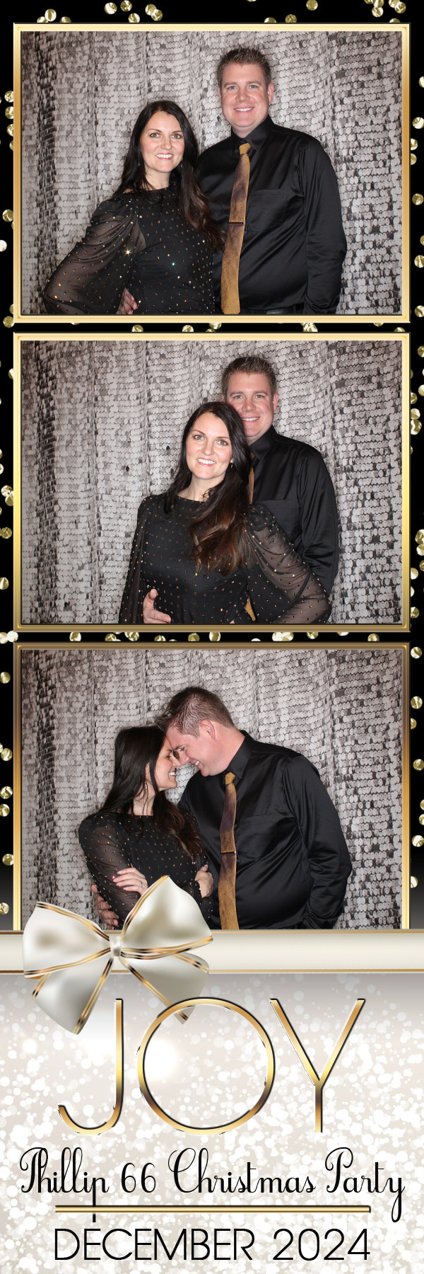 Phillips 66 Holiday Party | View more photos from the event at gallery.photoboothbillings.com/u/PhotoBoothBillings/Phillips-66-Holiday-Party