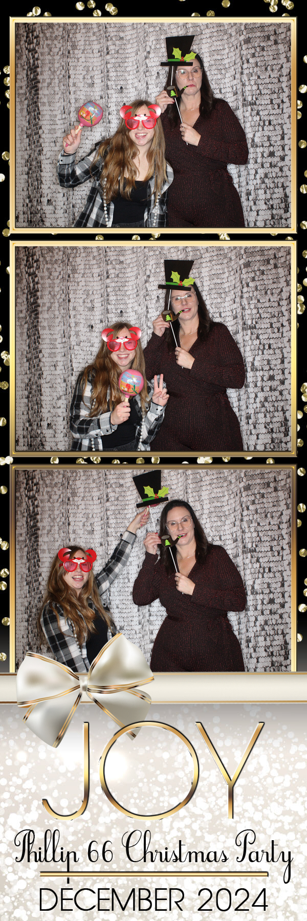 Phillips 66 Holiday Party | View more photos from the event at gallery.photoboothbillings.com/u/PhotoBoothBillings/Phillips-66-Holiday-Party