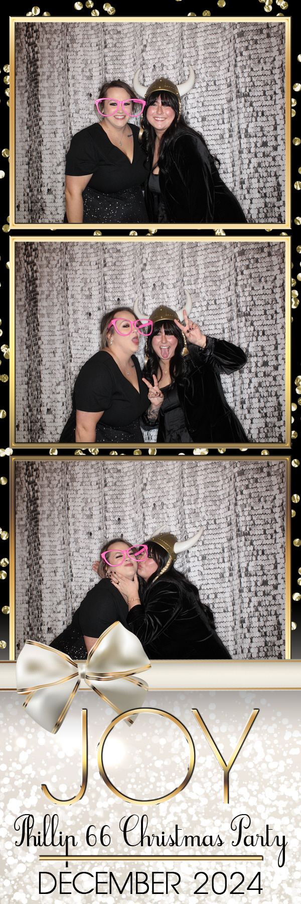 Phillips 66 Holiday Party | View more photos from the event at gallery.photoboothbillings.com/u/PhotoBoothBillings/Phillips-66-Holiday-Party