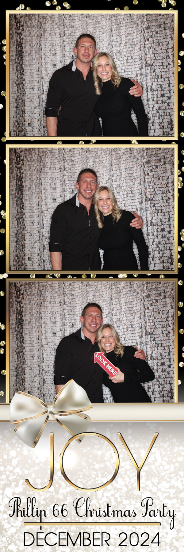 Phillips 66 Holiday Party | View more photos from the event at gallery.photoboothbillings.com/u/PhotoBoothBillings/Phillips-66-Holiday-Party