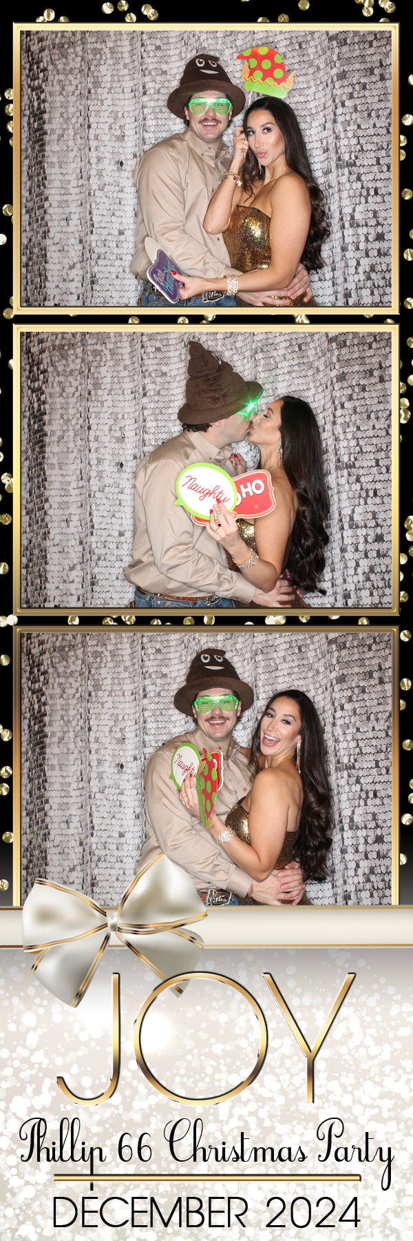 Phillips 66 Holiday Party | View more photos from the event at gallery.photoboothbillings.com/u/PhotoBoothBillings/Phillips-66-Holiday-Party