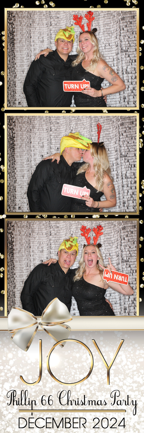 Phillips 66 Holiday Party | View more photos from the event at gallery.photoboothbillings.com/u/PhotoBoothBillings/Phillips-66-Holiday-Party