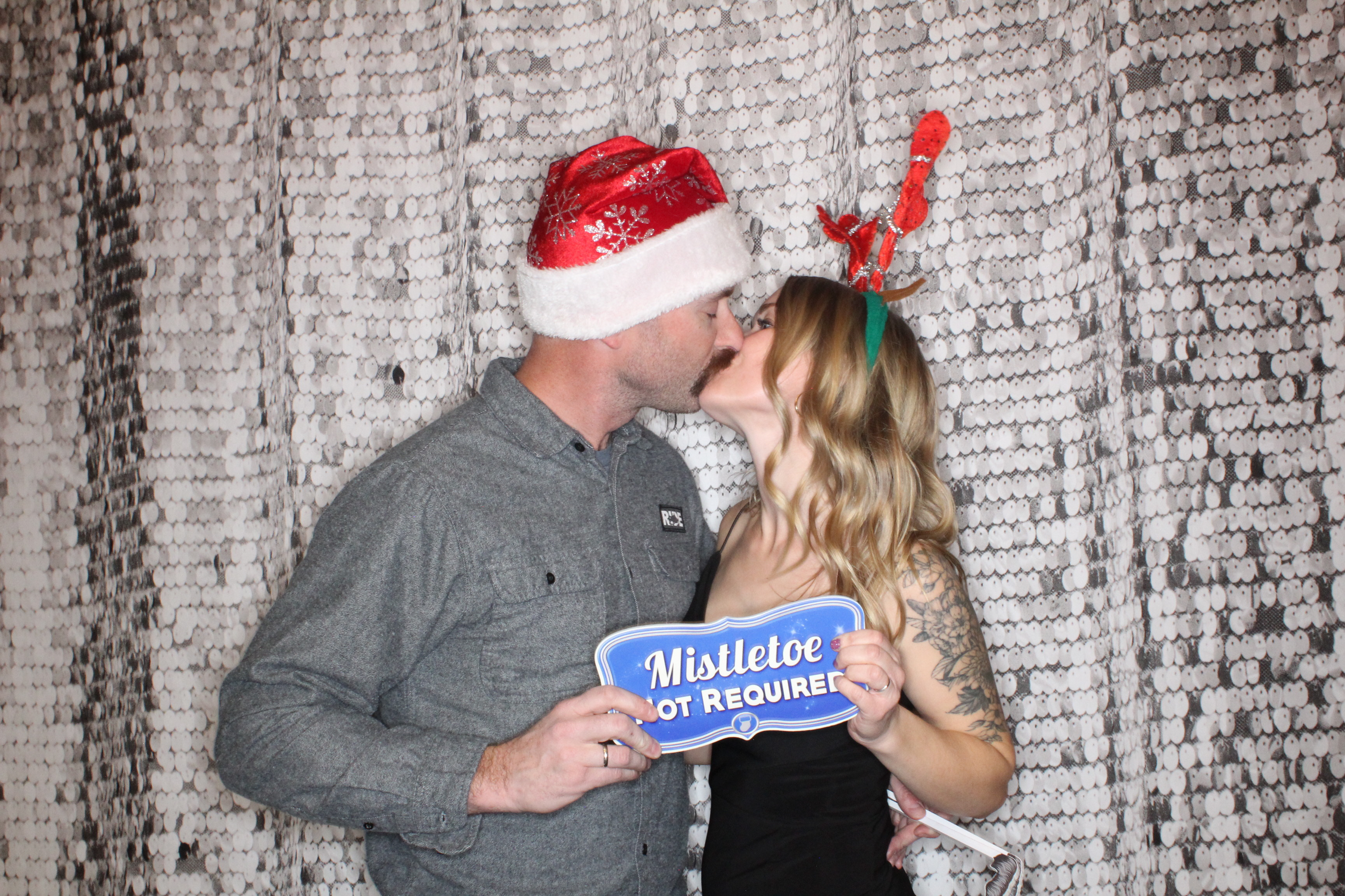 Phillips 66 Holiday Party | View more photos from the event at gallery.photoboothbillings.com/u/PhotoBoothBillings/Phillips-66-Holiday-Party