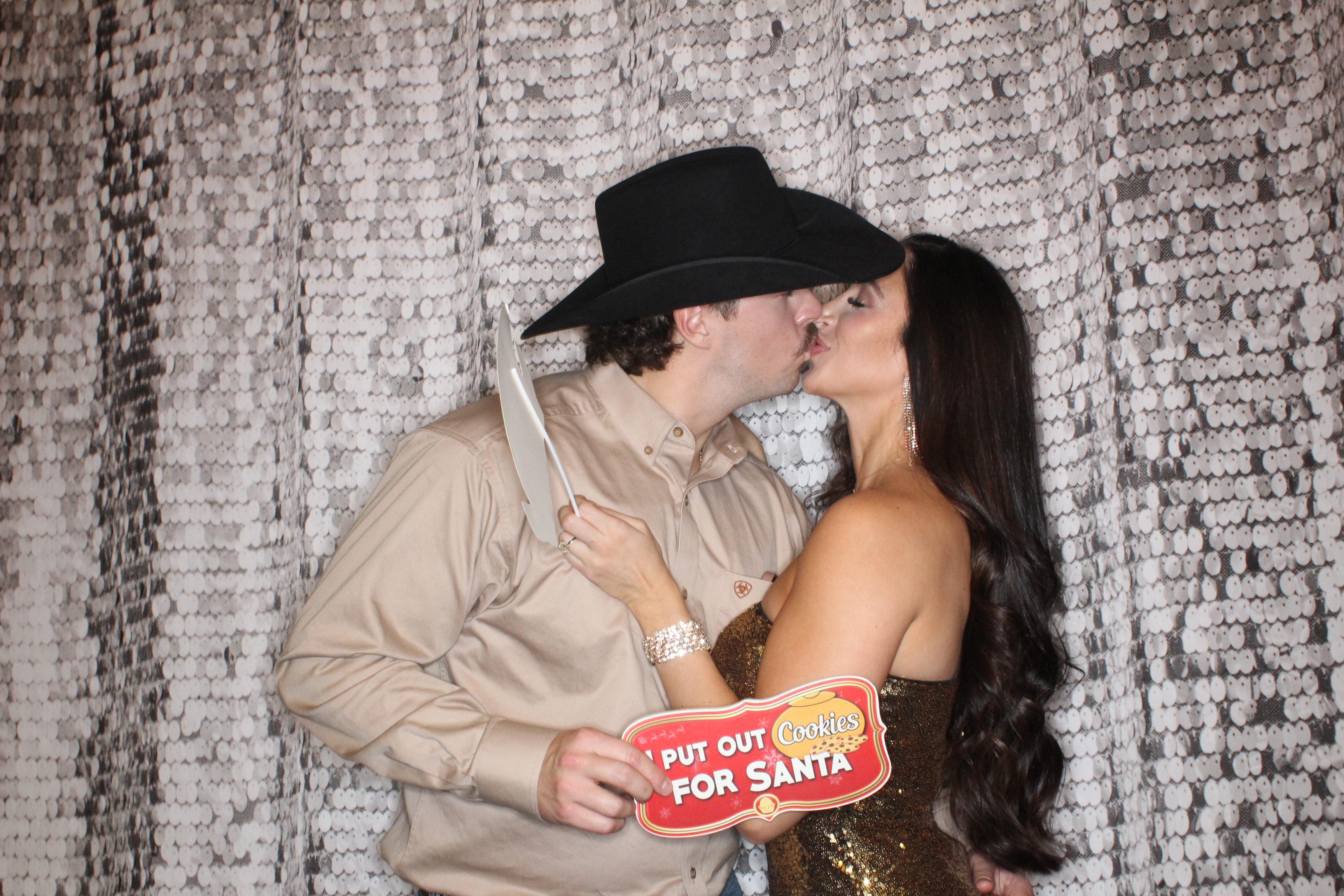 Phillips 66 Holiday Party | View more photos from the event at gallery.photoboothbillings.com/u/PhotoBoothBillings/Phillips-66-Holiday-Party