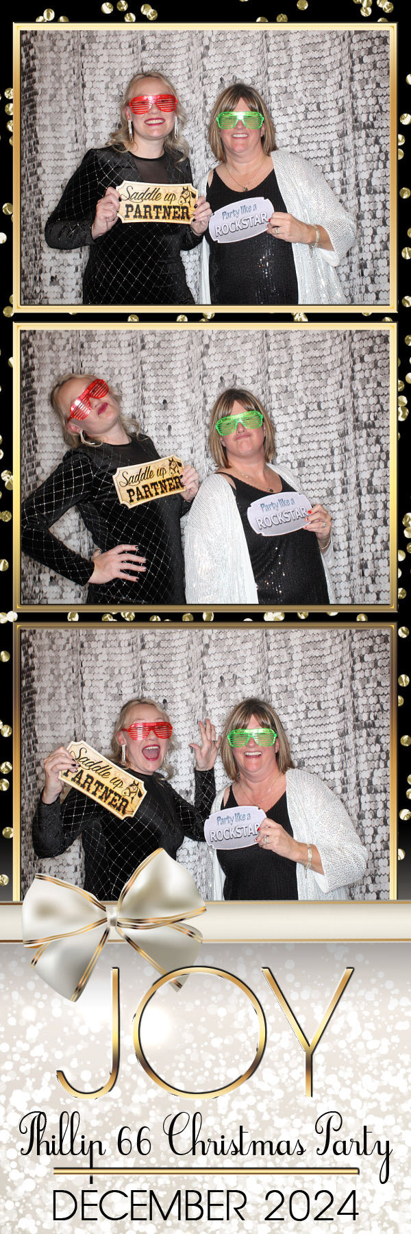 Phillips 66 Holiday Party | View more photos from the event at gallery.photoboothbillings.com/u/PhotoBoothBillings/Phillips-66-Holiday-Party