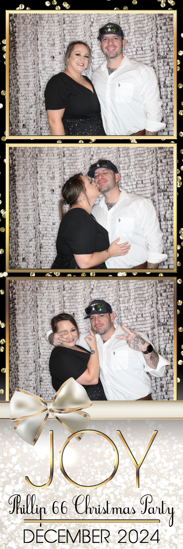 Phillips 66 Holiday Party | View more photos from the event at gallery.photoboothbillings.com/u/PhotoBoothBillings/Phillips-66-Holiday-Party