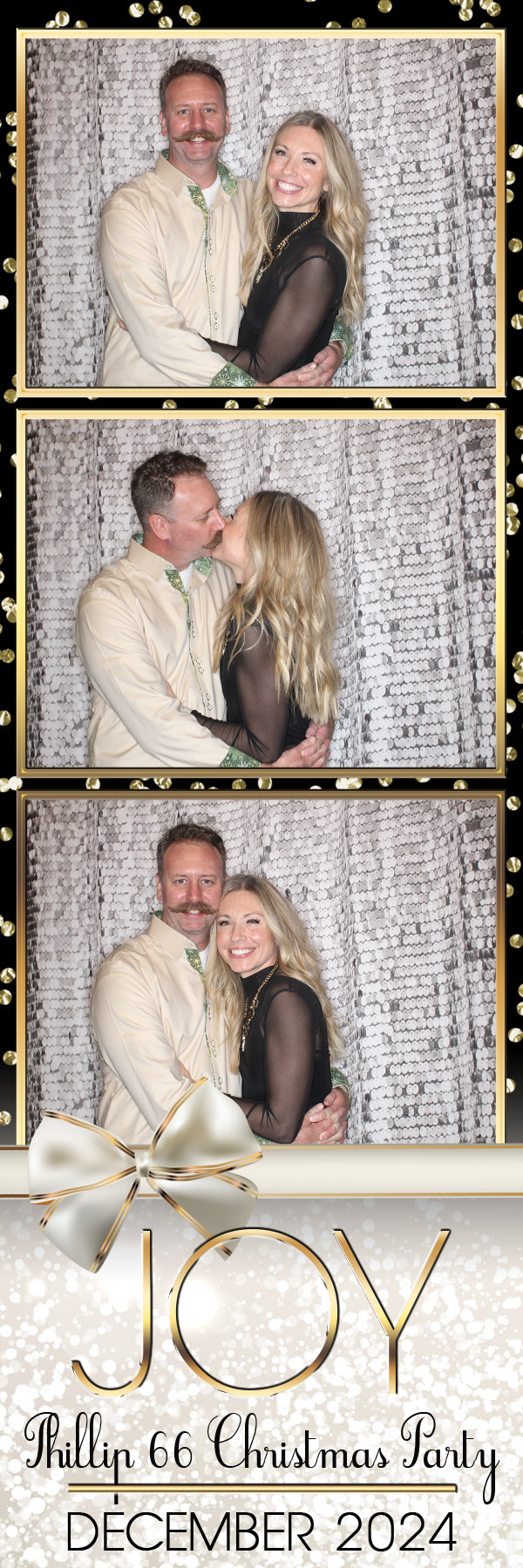Phillips 66 Holiday Party | View more photos from the event at gallery.photoboothbillings.com/u/PhotoBoothBillings/Phillips-66-Holiday-Party