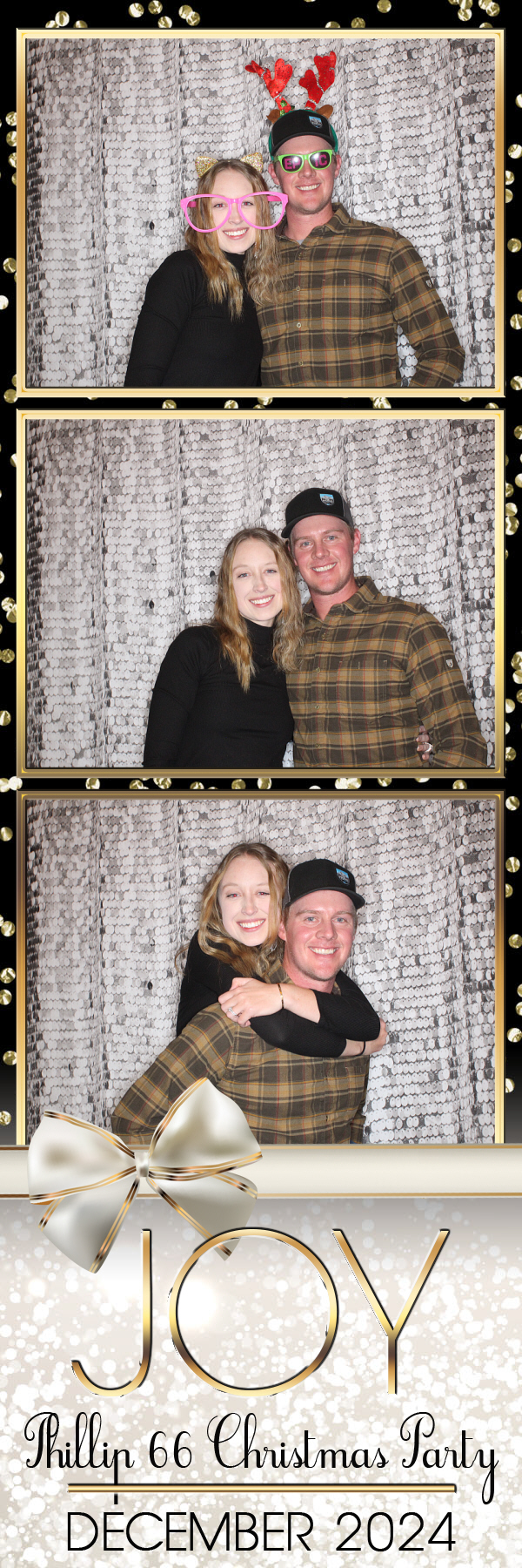 Phillips 66 Holiday Party | View more photos from the event at gallery.photoboothbillings.com/u/PhotoBoothBillings/Phillips-66-Holiday-Party
