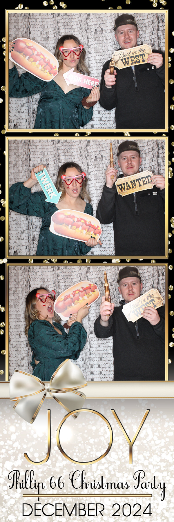 Phillips 66 Holiday Party | View more photos from the event at gallery.photoboothbillings.com/u/PhotoBoothBillings/Phillips-66-Holiday-Party