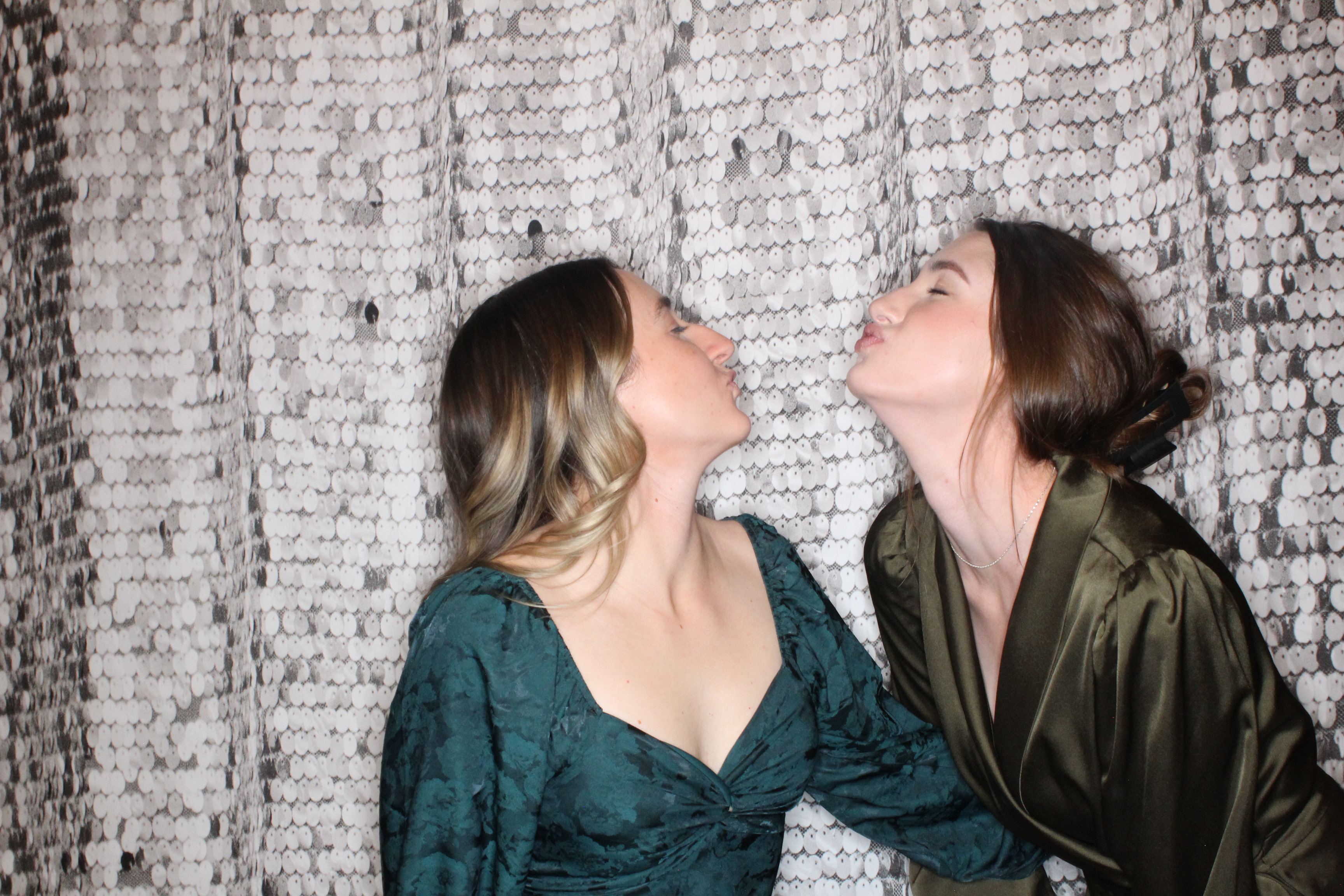 Phillips 66 Holiday Party | View more photos from the event at gallery.photoboothbillings.com/u/PhotoBoothBillings/Phillips-66-Holiday-Party