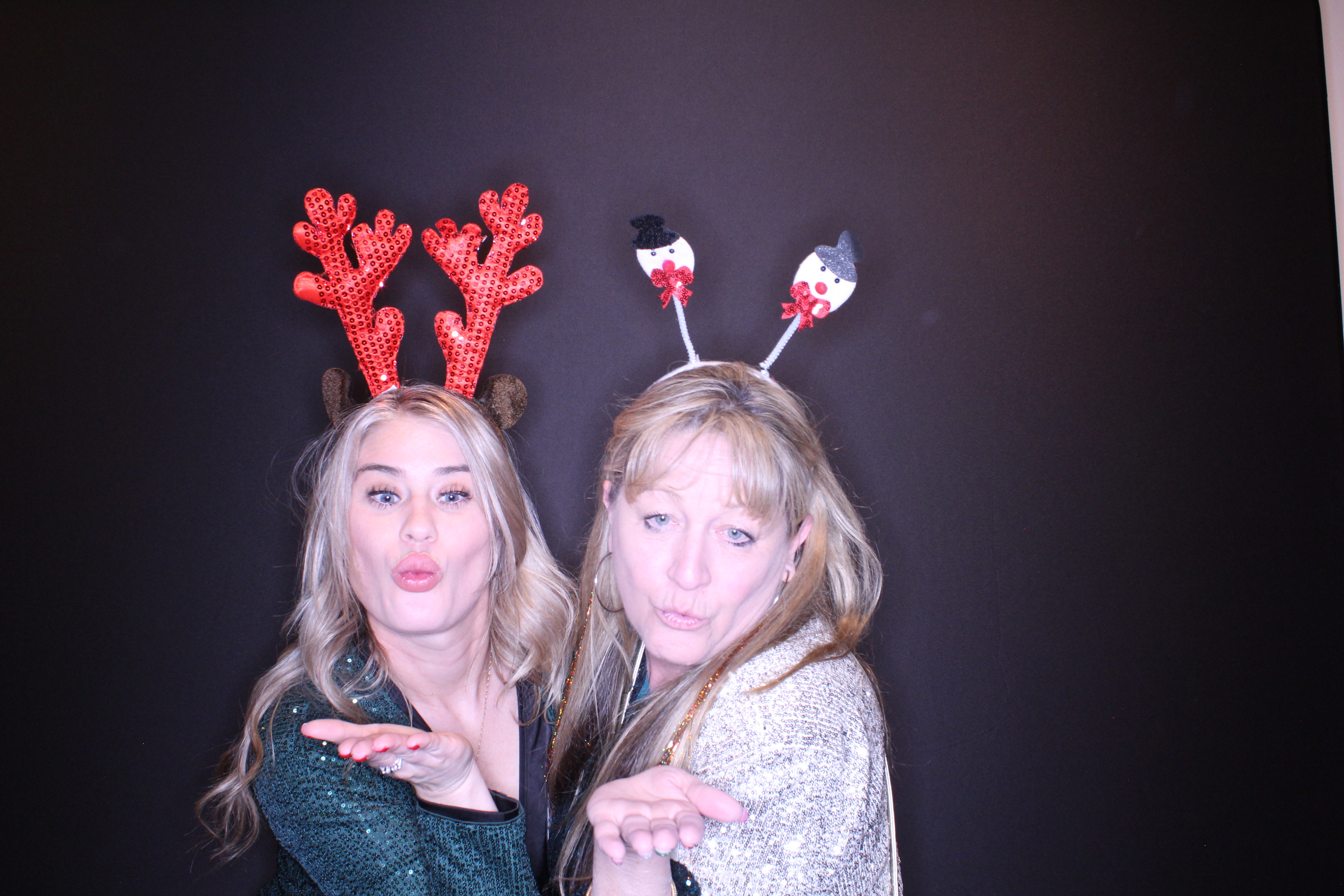 Ramaco Holiday Party | View more photos from the event at gallery.photoboothbillings.com/u/PhotoBoothBillings/Ramaco-Holiday-Party-0