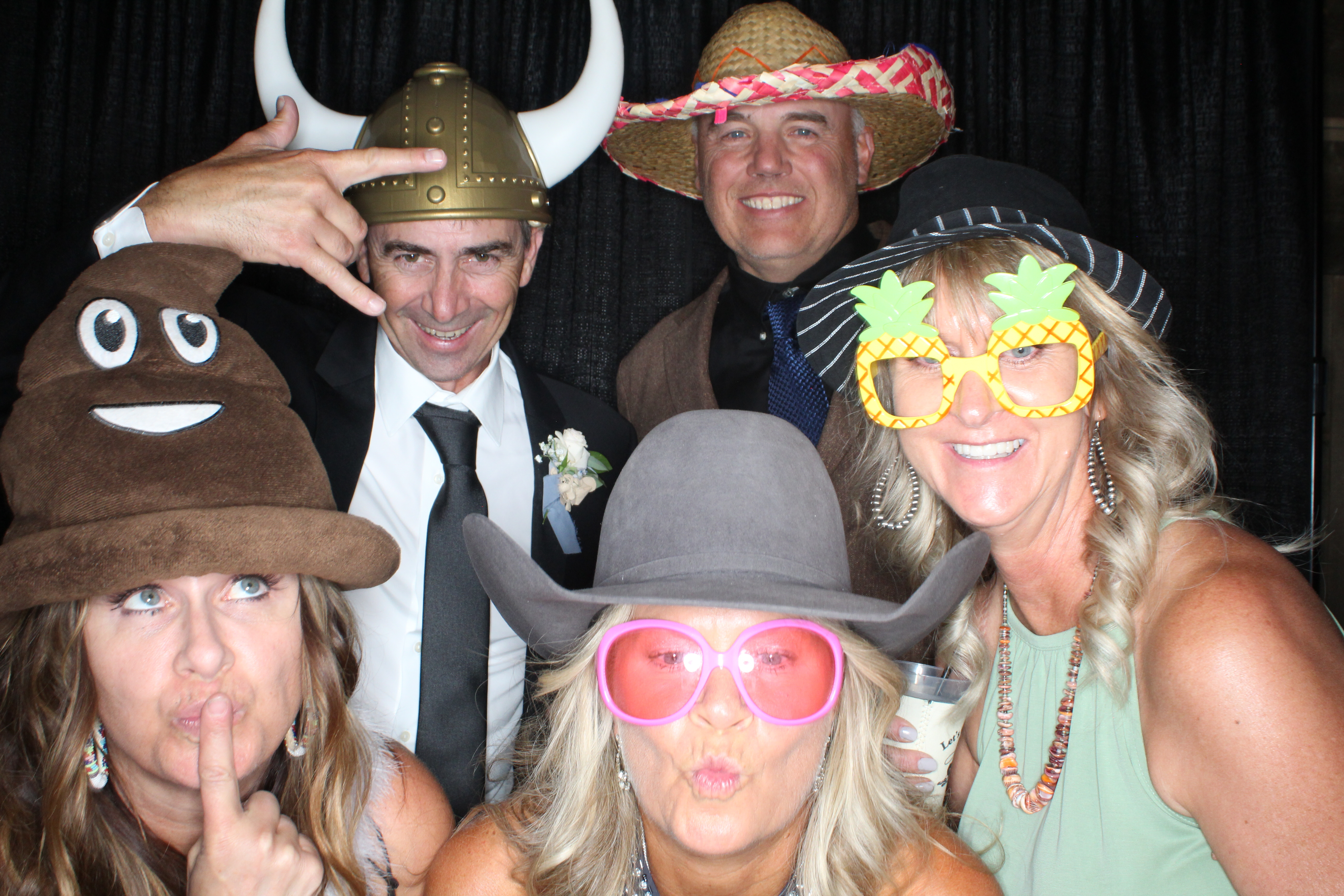 Sam and Ridge Wedding | View more photos from the event at gallery.photoboothbillings.com/u/PhotoBoothBillings/Sam-and-Ridge-Wedding