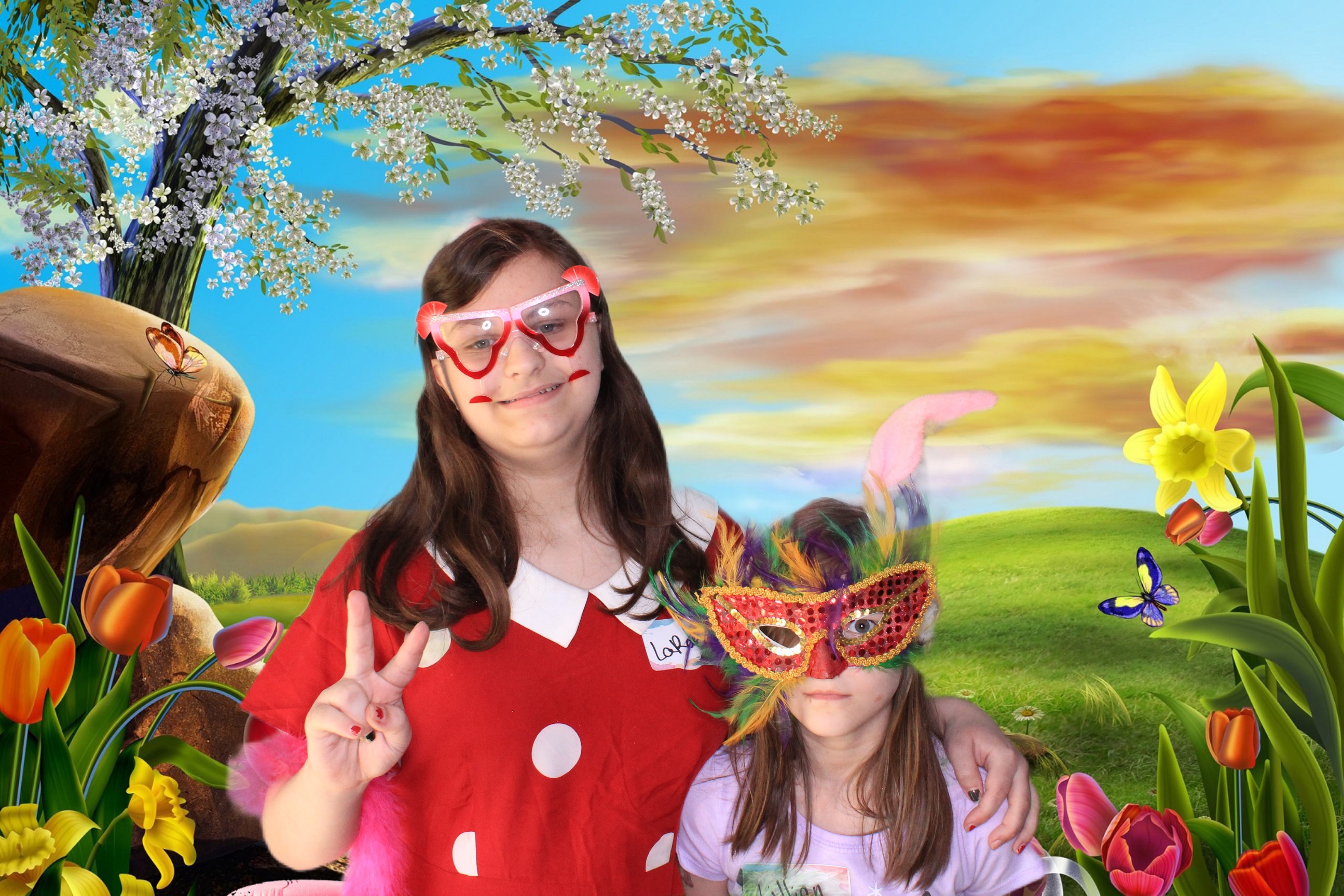 Summer Party 2024 | View more photos from the event at gallery.photoboothbillings.com/u/PhotoBoothBillings/Summer-Party-2024