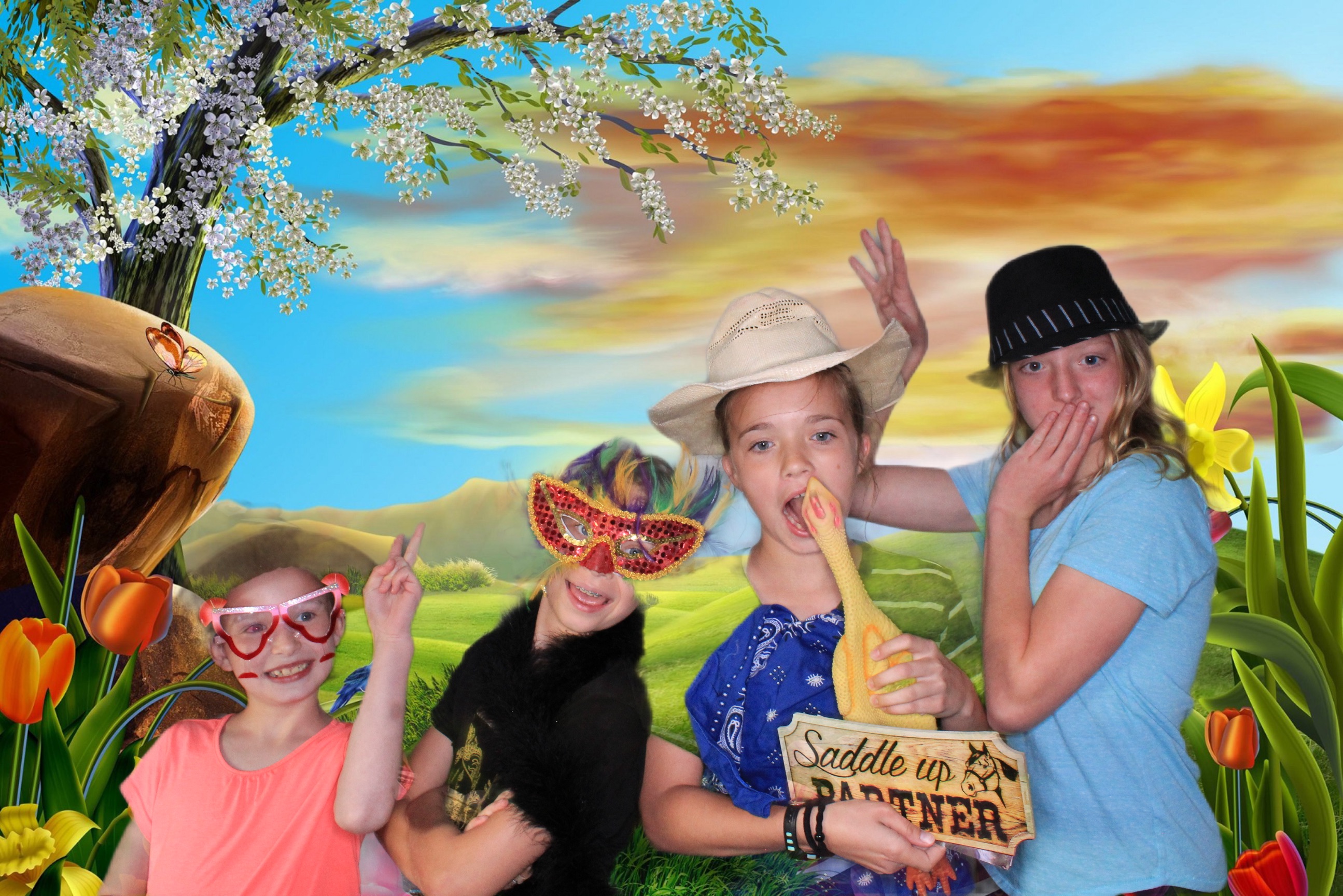 Summer Party 2024 | View more photos from the event at gallery.photoboothbillings.com/u/PhotoBoothBillings/Summer-Party-2024